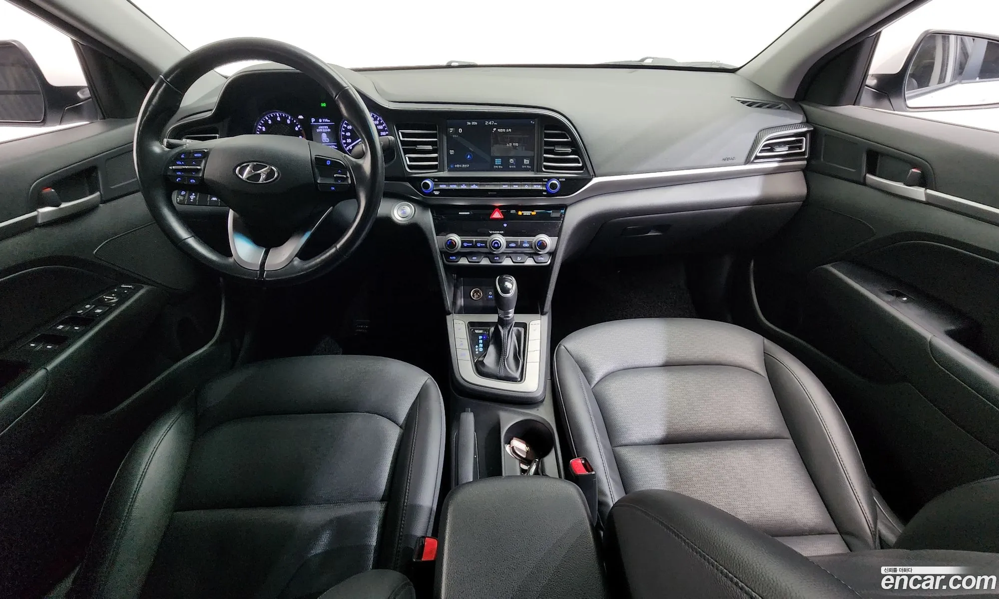 Hyundai Elantra AD 2020 — 13