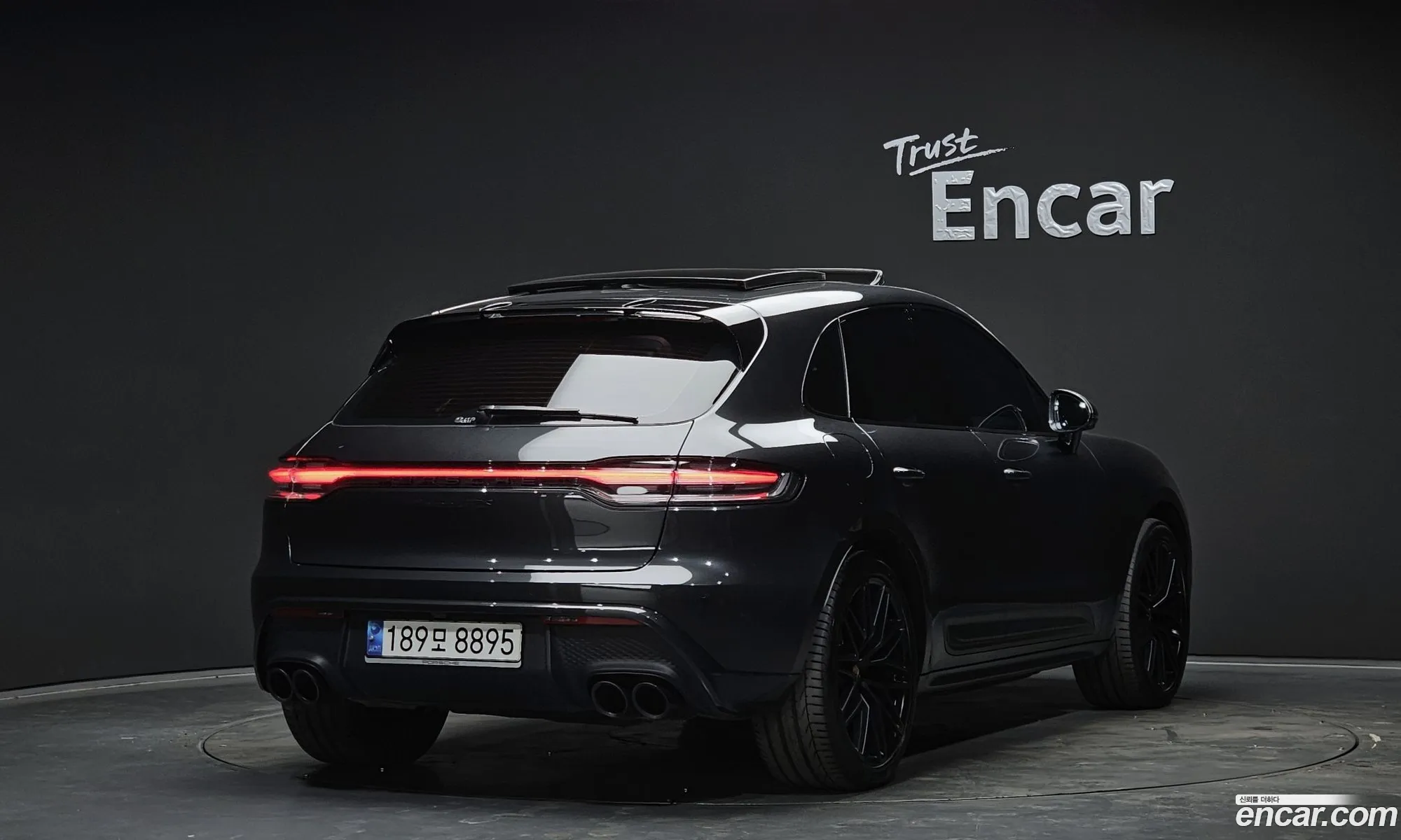 Porsche Macan 2023 WP1AF2955PLB55230 — 17