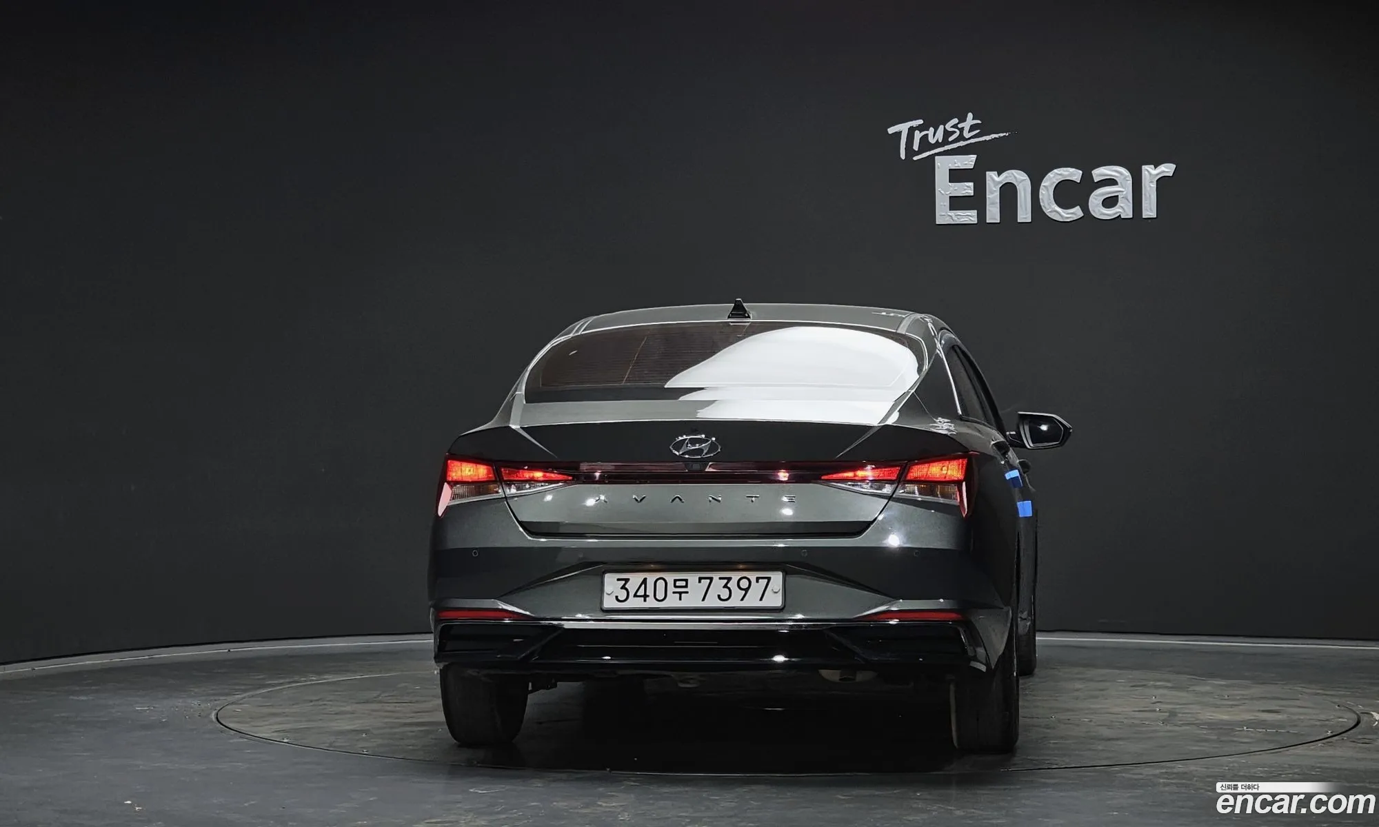 Hyundai Elantra 2021 — 13