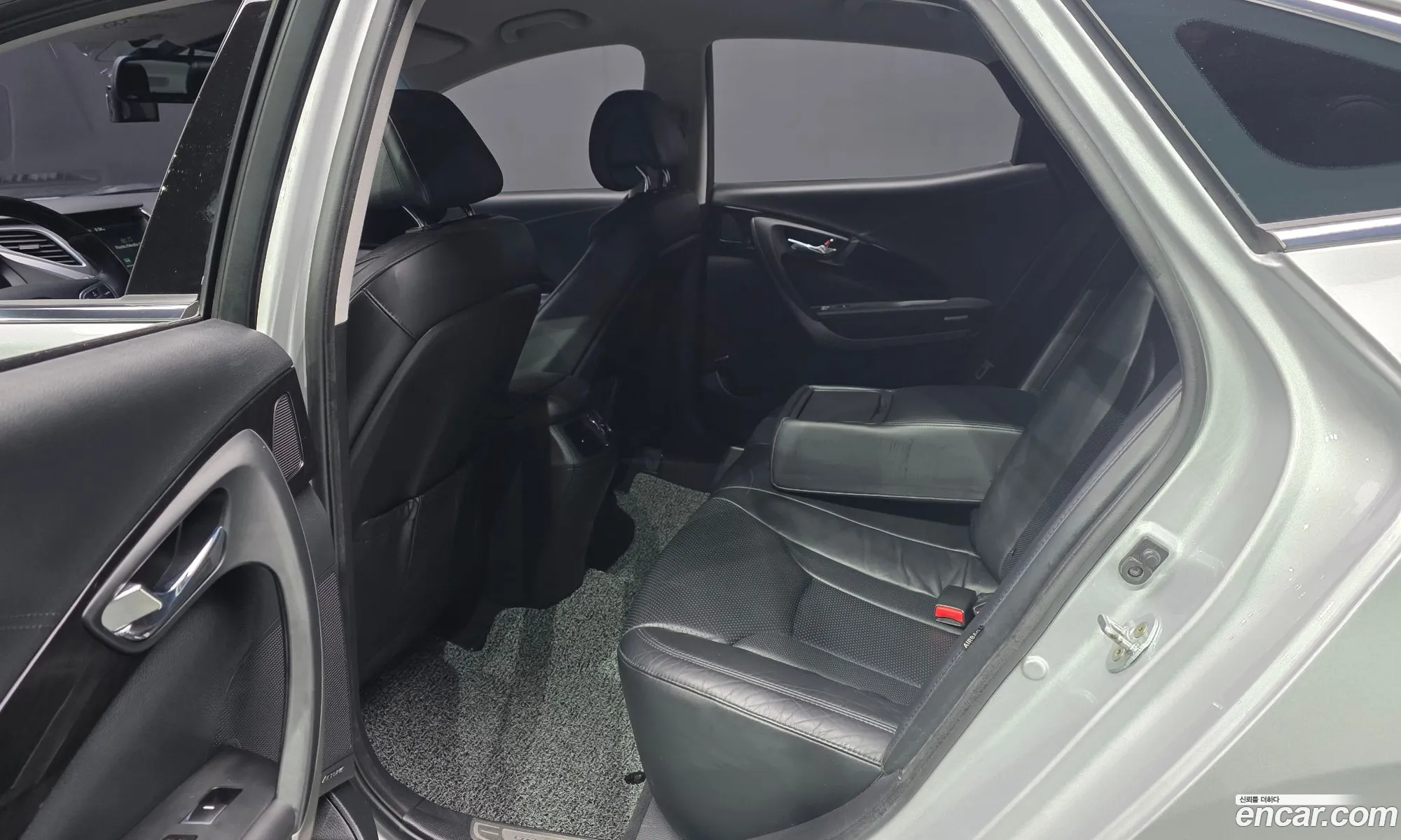 Hyundai Grandeur HG Hybrid 2015 — 3