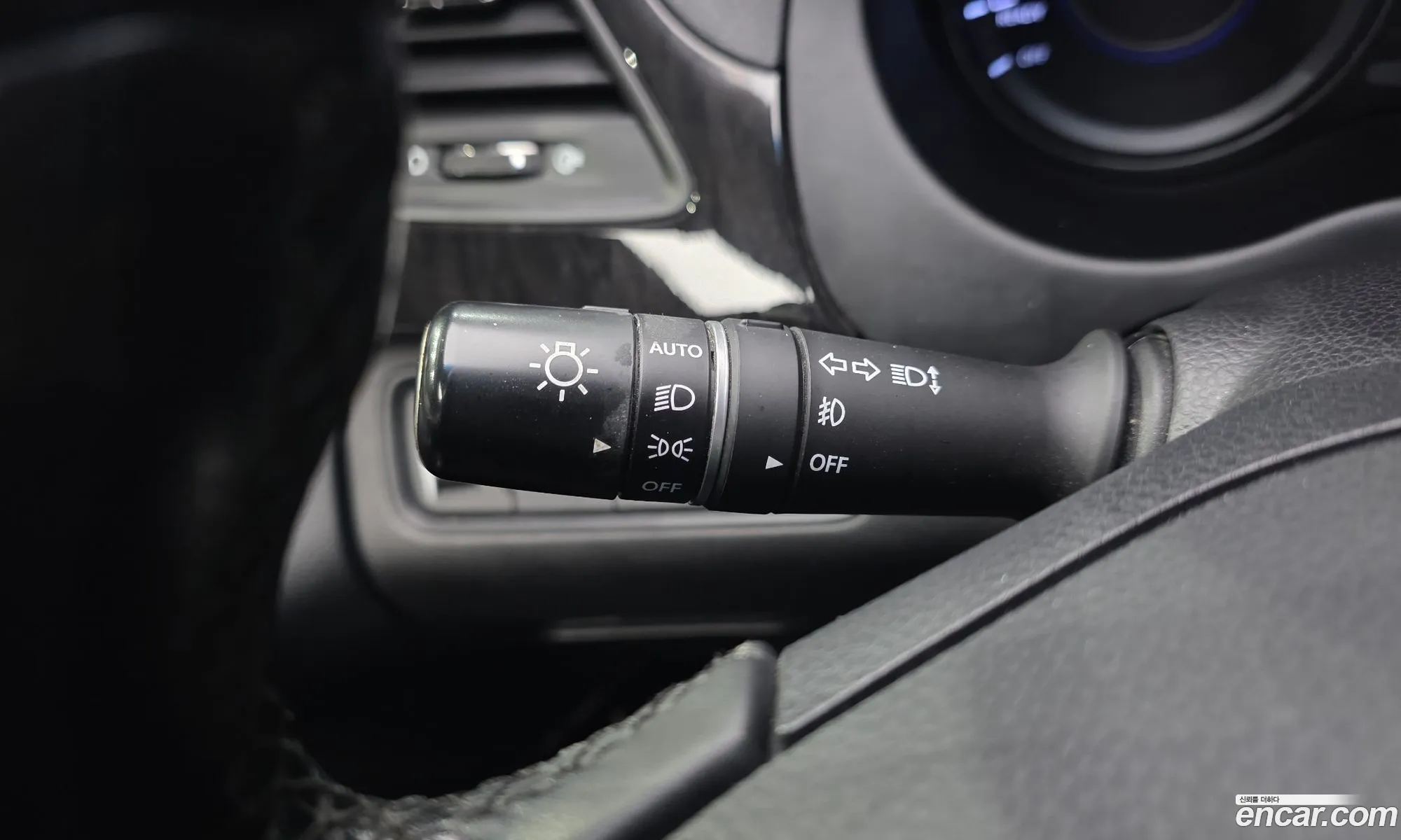 Hyundai Grandeur HG Hybrid 2015 — 15