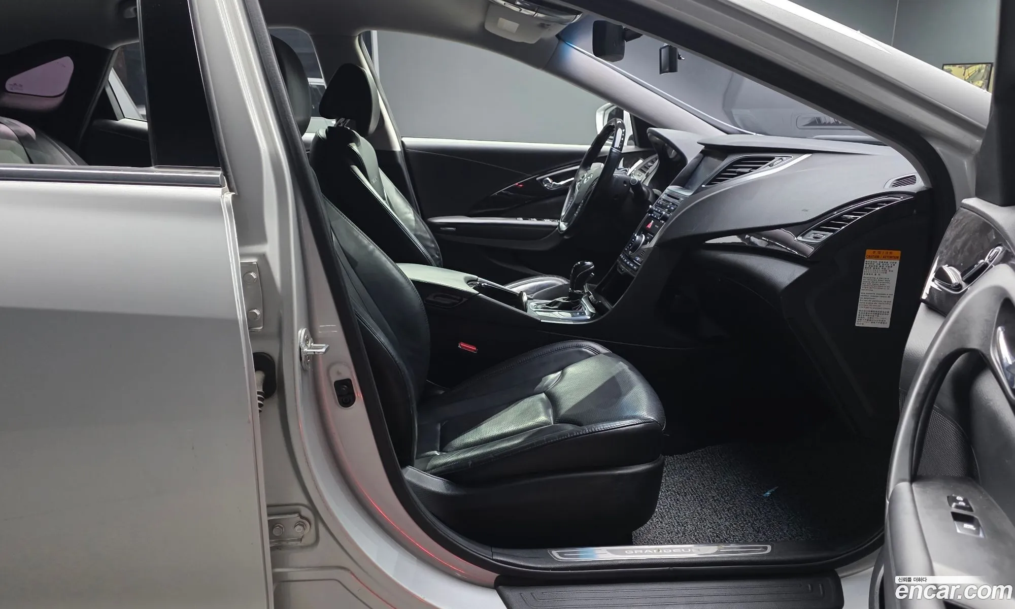 Hyundai Grandeur HG Hybrid 2015 — 4