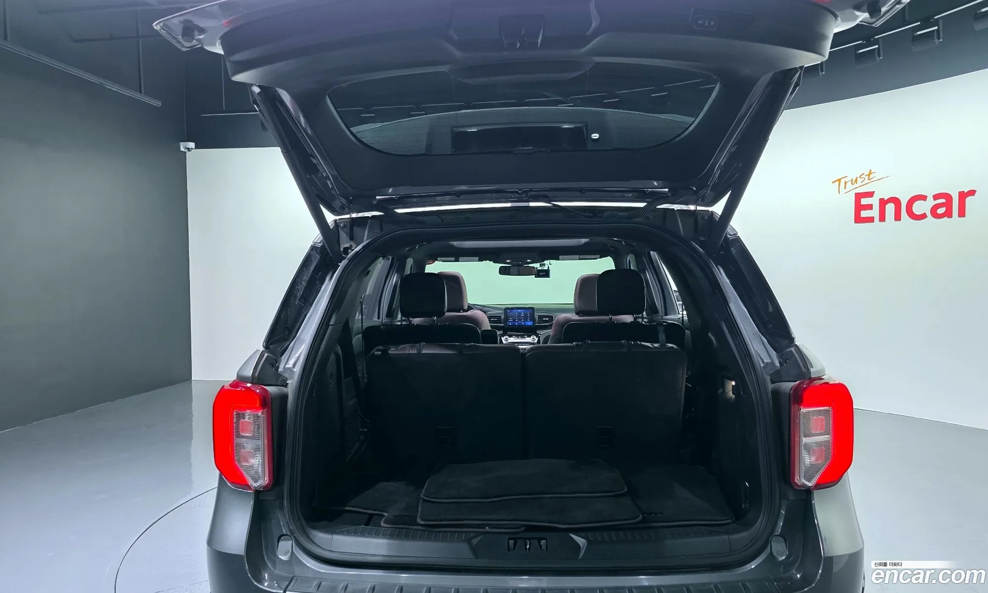 Ford Explorer 6th Gen 2023 1FM5K8HC5PGA39497 — 5