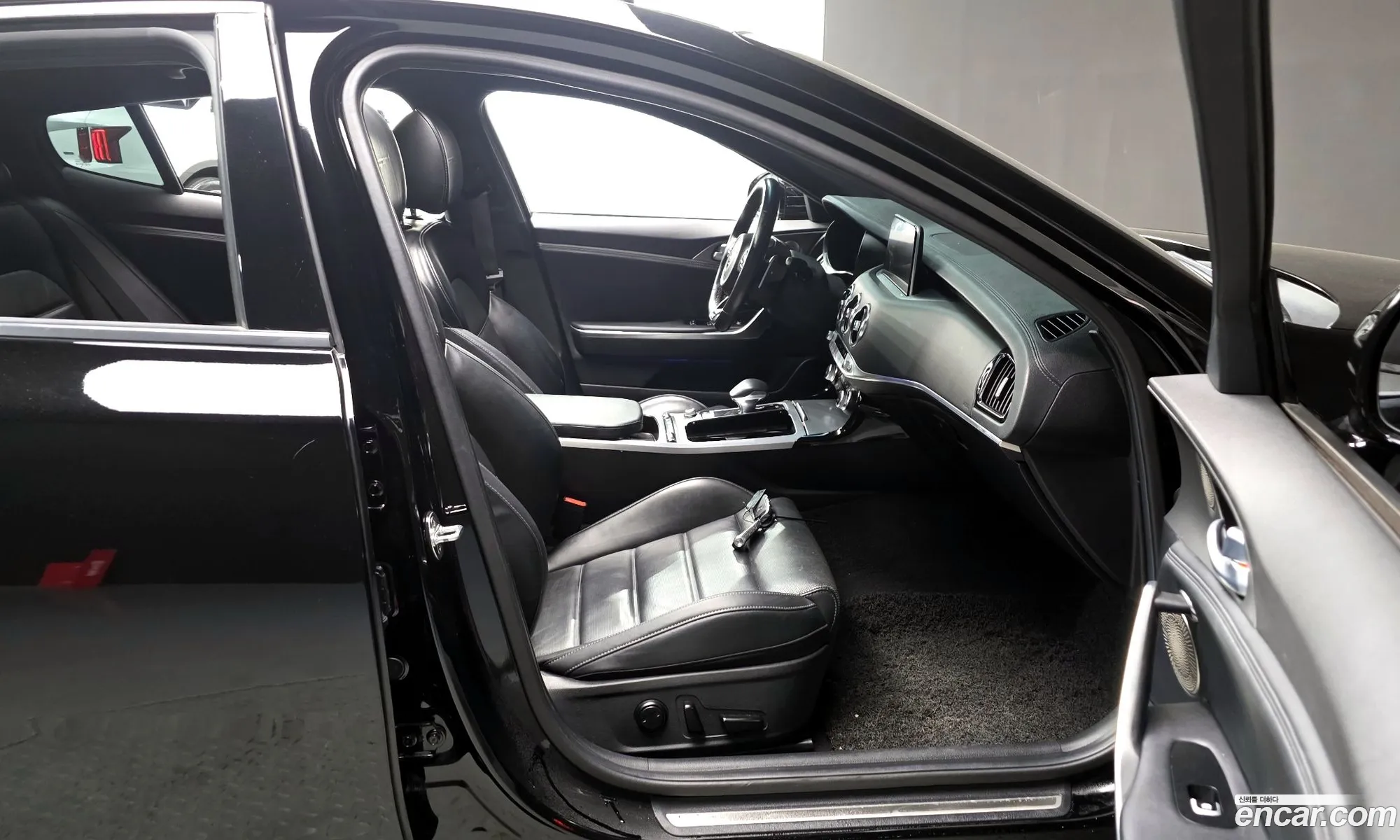 Kia Stinger 2020 — 8