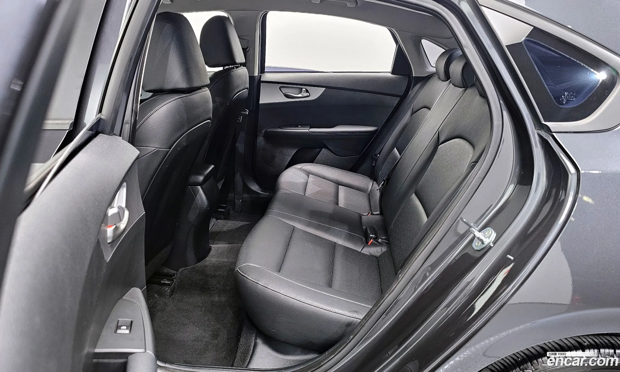 Kia K3 2021 — 19