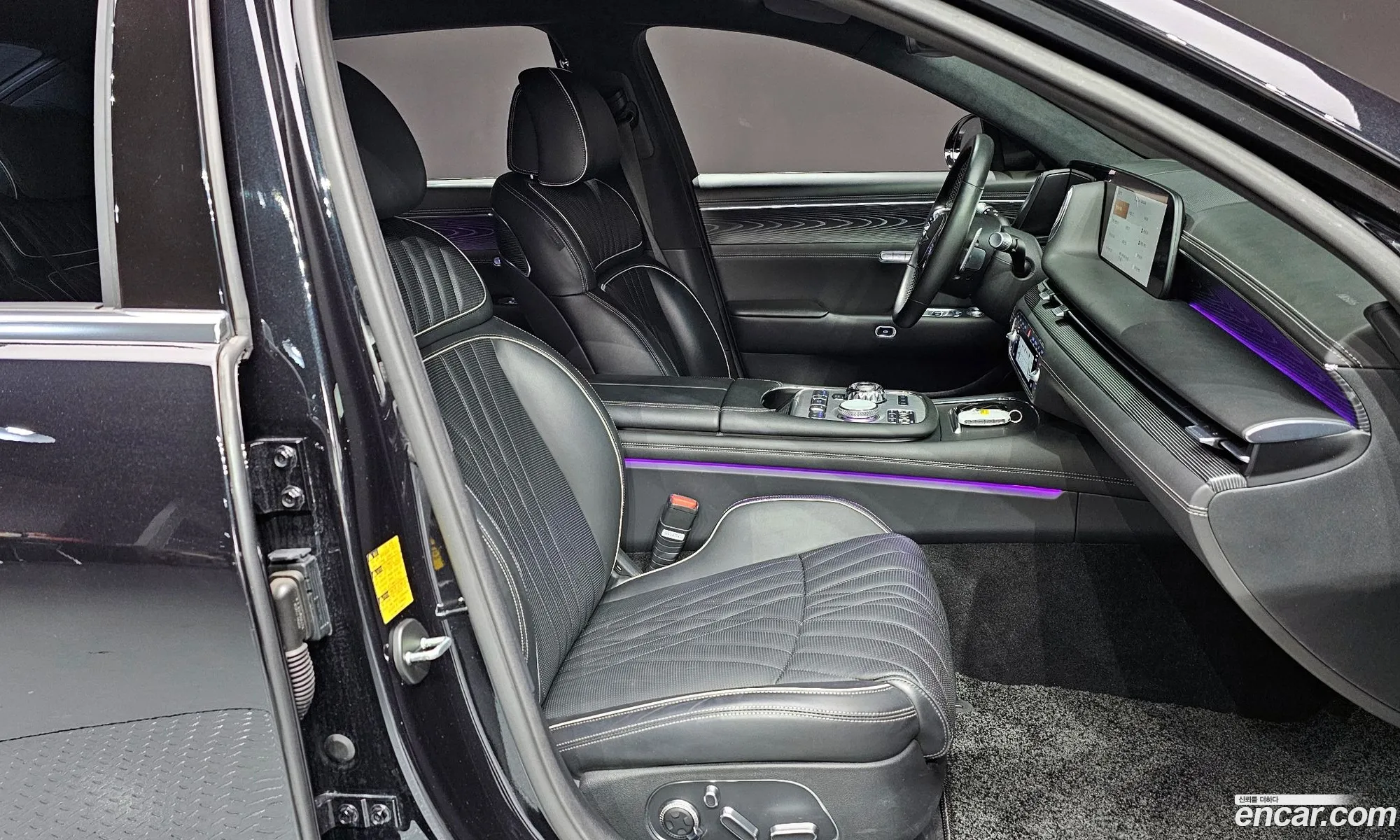 Genesis G90 2022 — 11