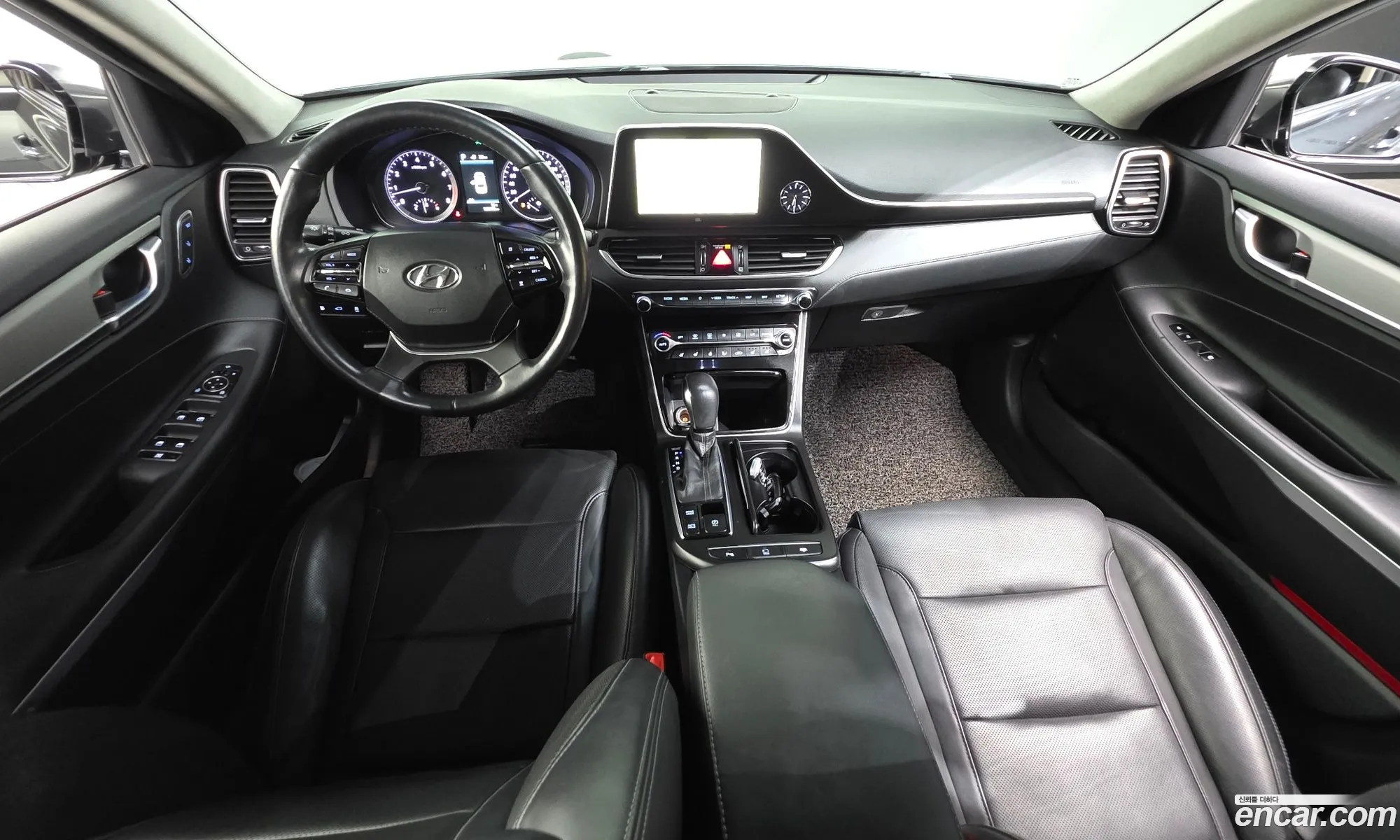 Hyundai Grandeur IG 2018 — 13