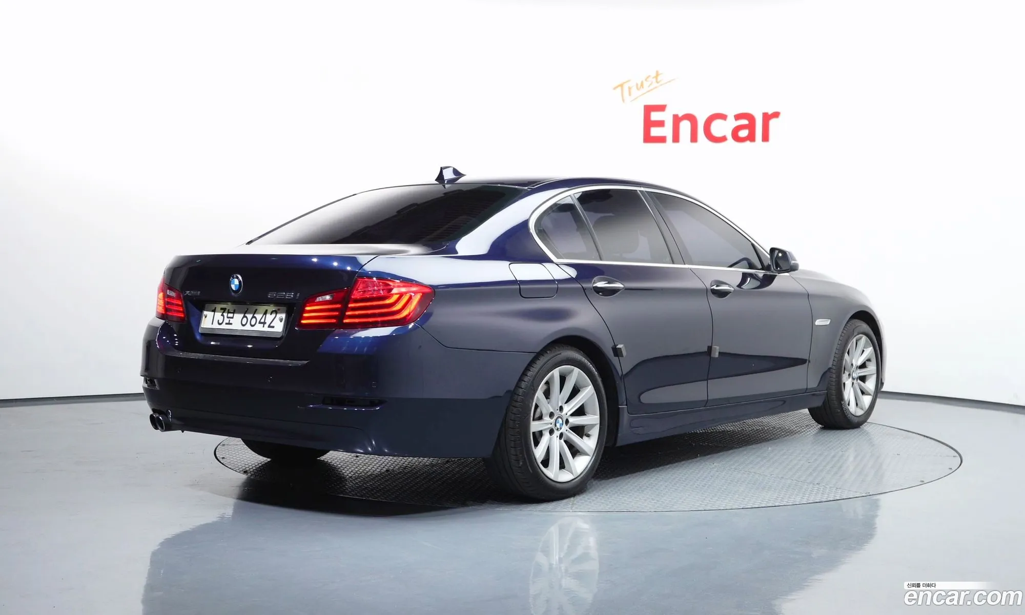 BMW 5 Series 2014 WBA5A7100ED815483 — 5