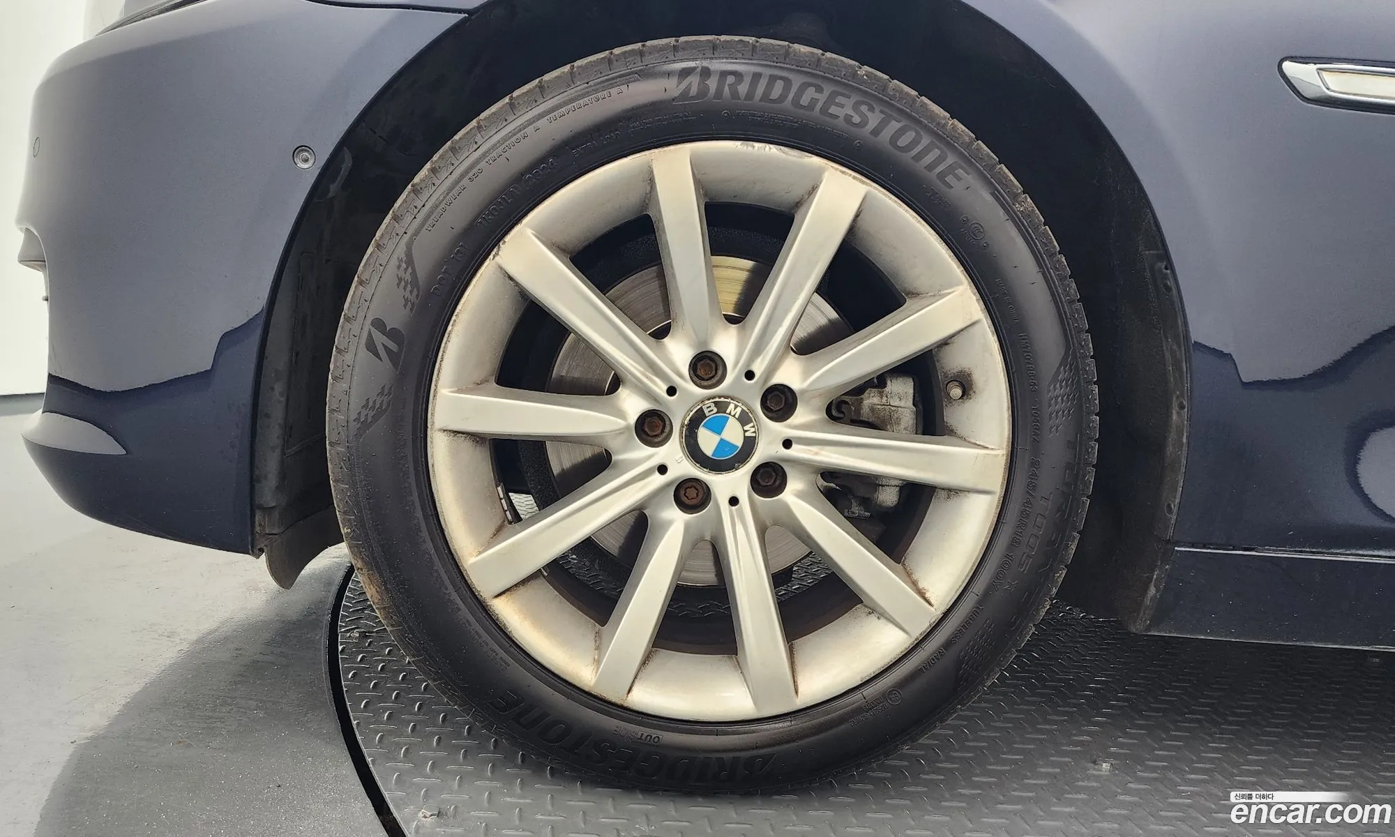 BMW 5 Series 2014 WBA5A7100ED815483 — 4
