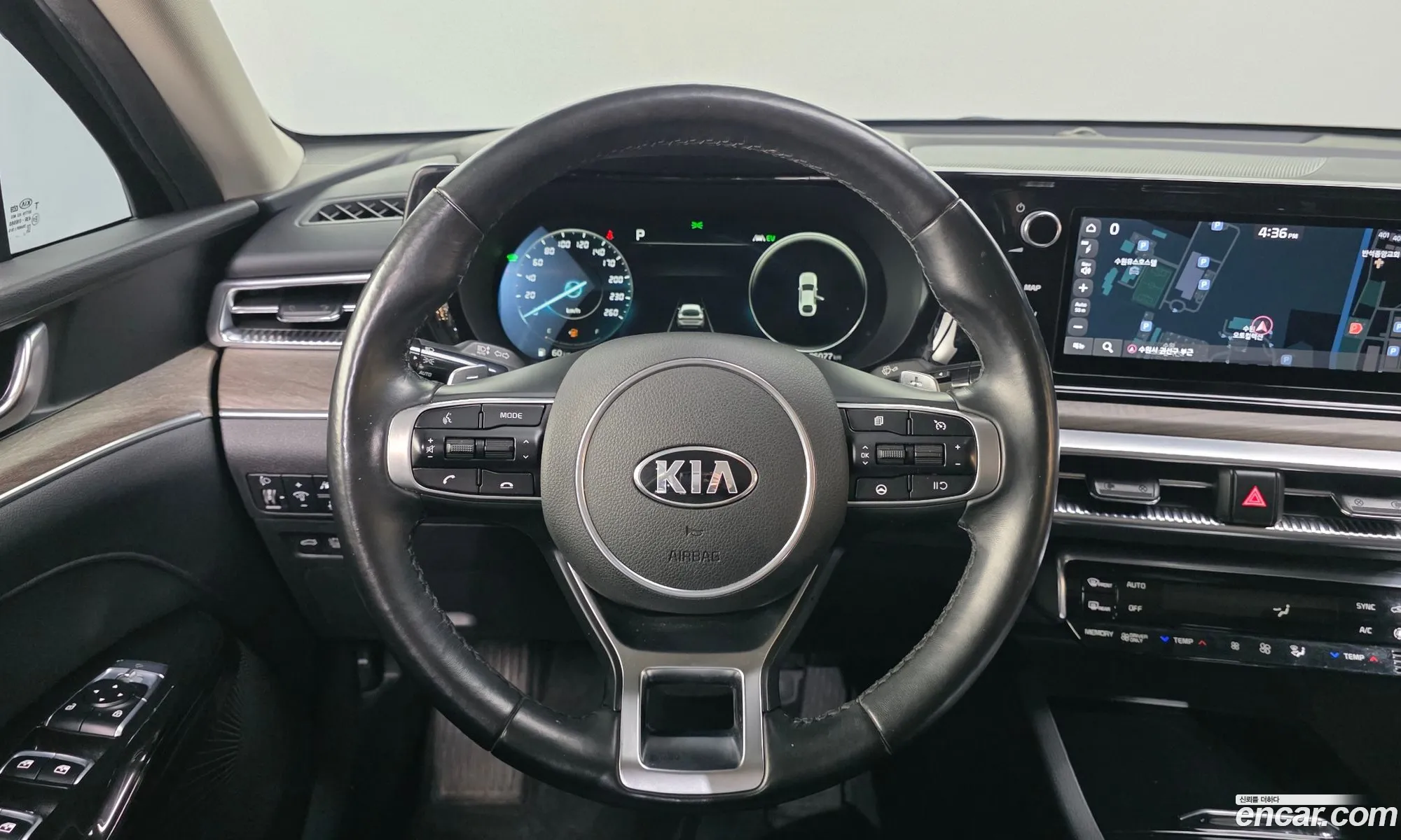 Kia K5 Hybrid 2021 — 12