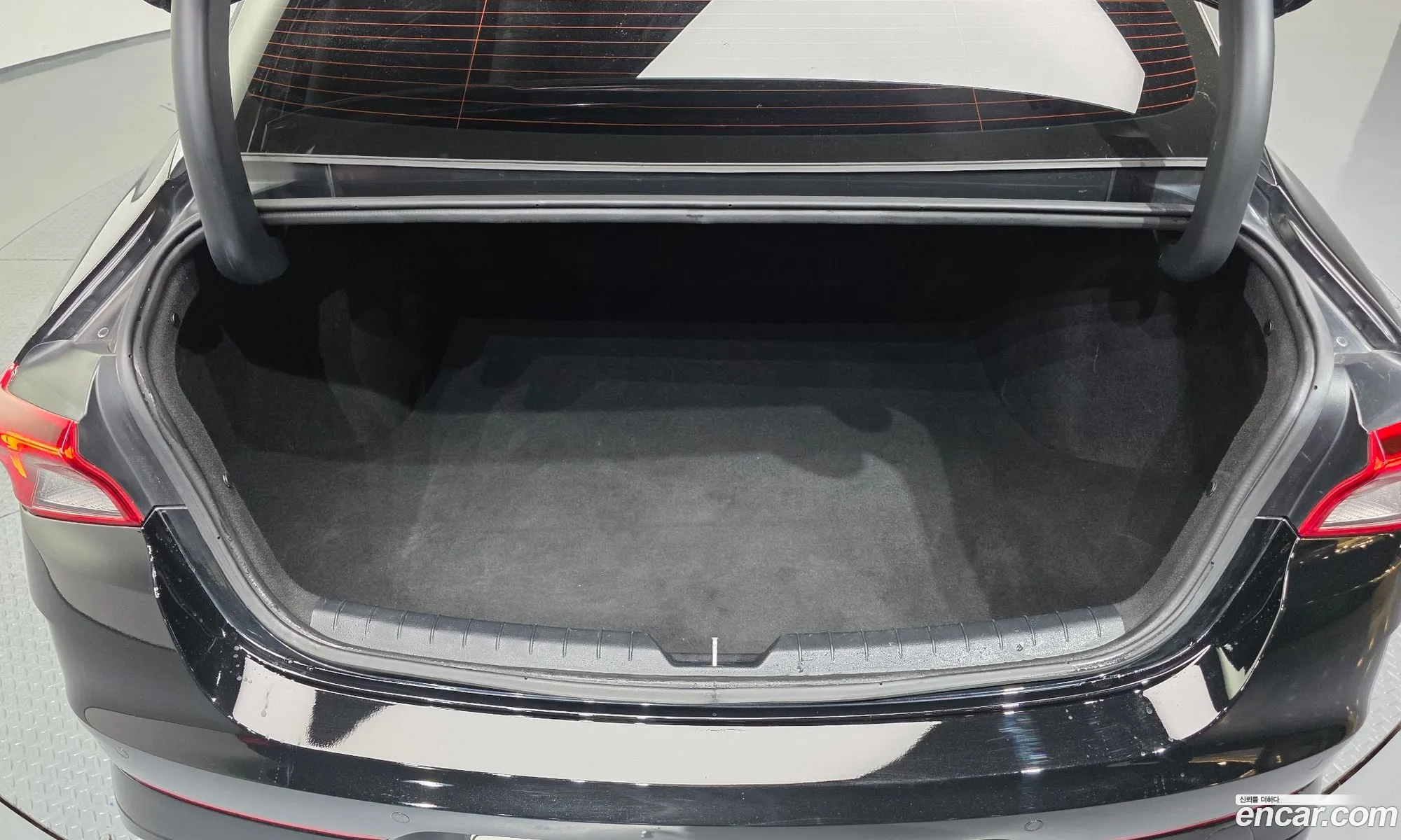 Kia K5 Hybrid 2021 — 20