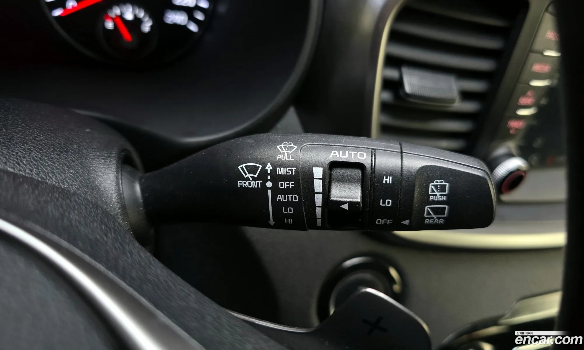 Kia Sorento 2018 KNAPH81ABJA433730 — 7