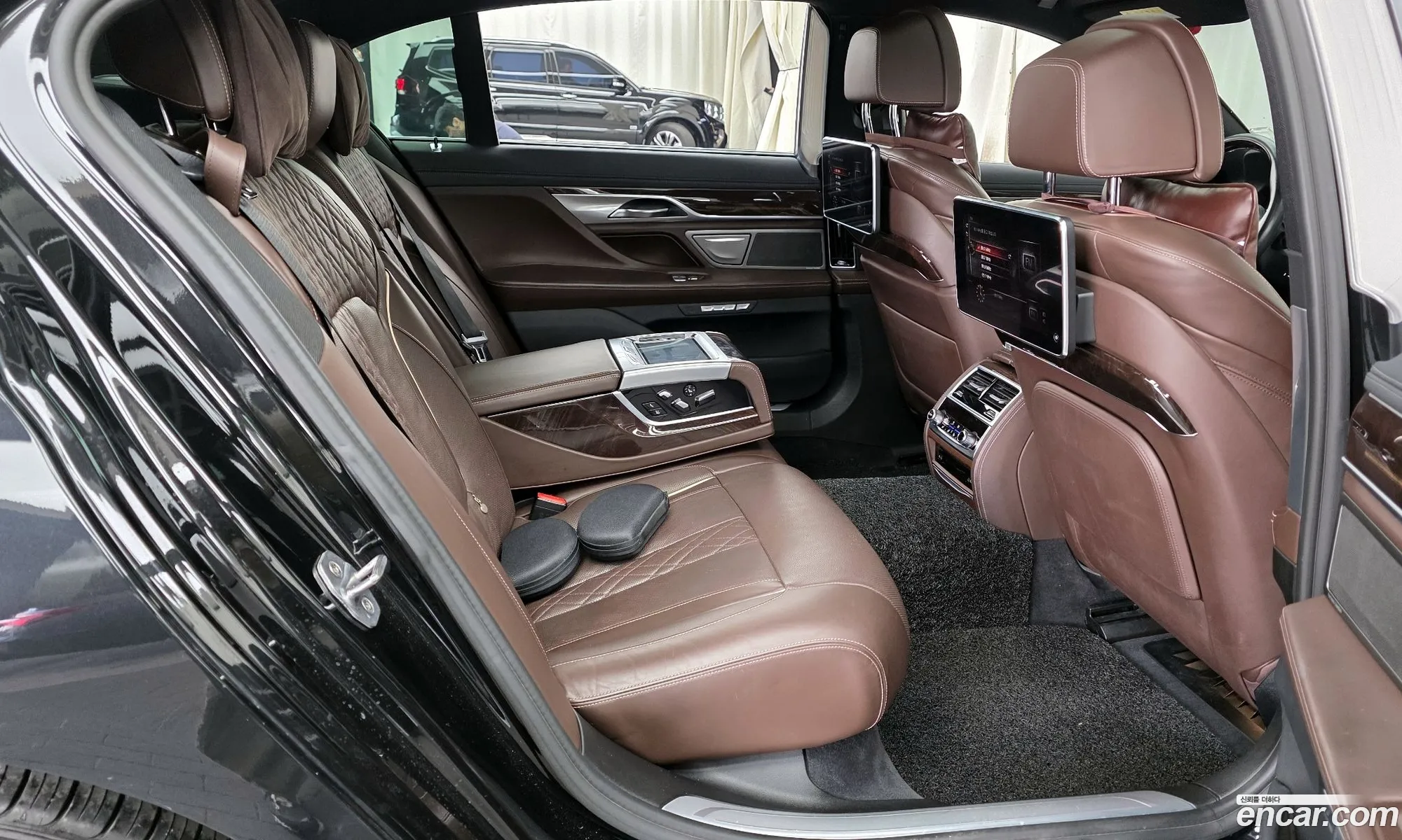 BMW 7 Series 2016 WBA7G6109GG678613 — 13
