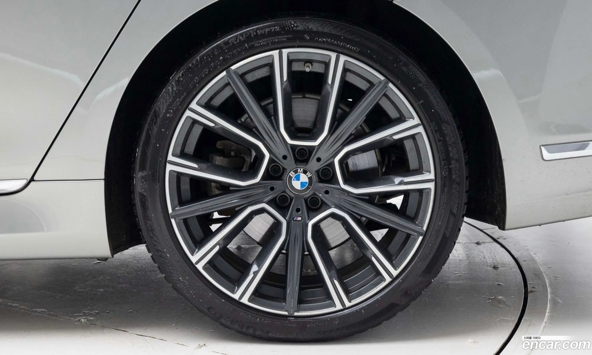 BMW 7 Series 2020 — 18