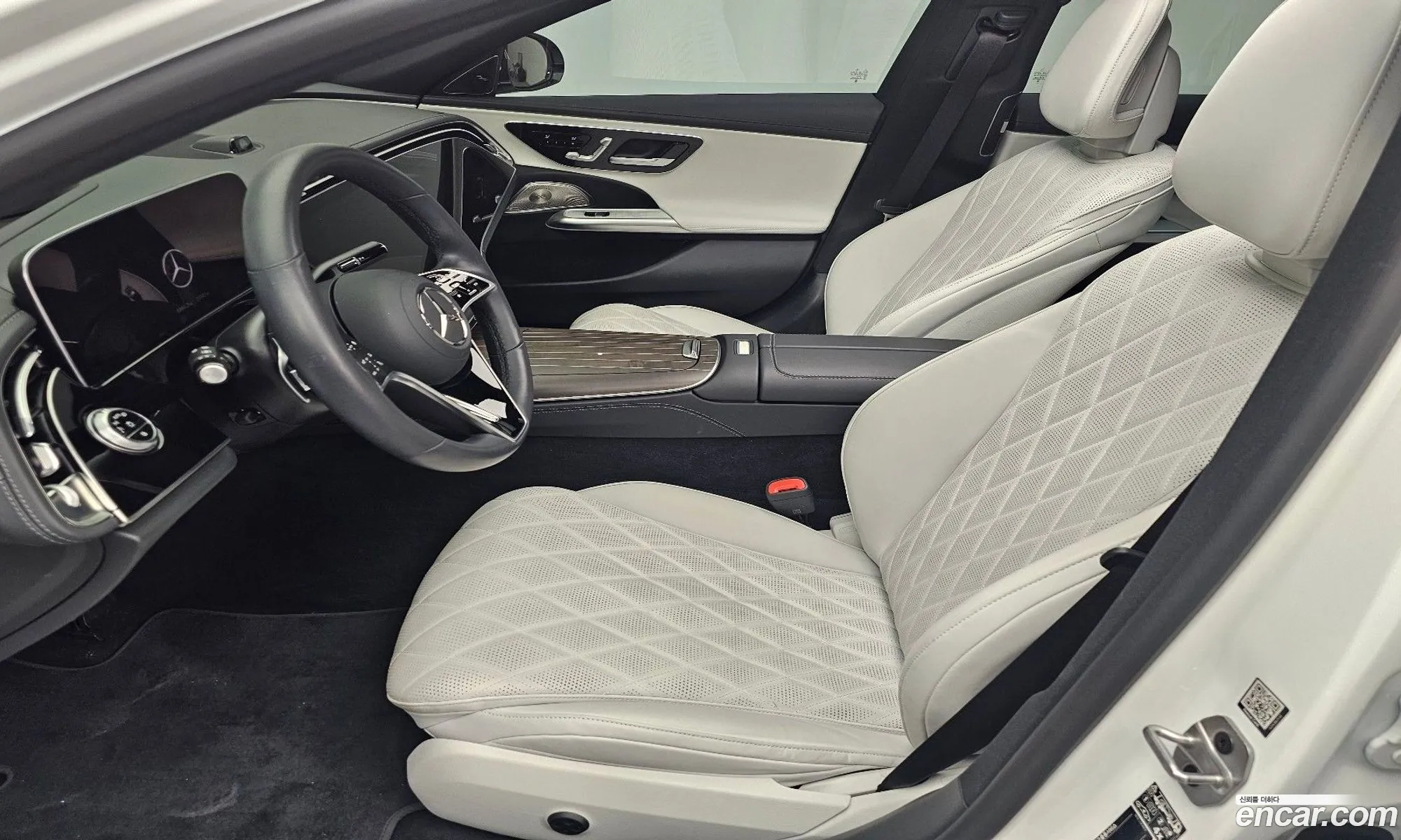 Mercedes-Benz E-Class W214 2024 — 4
