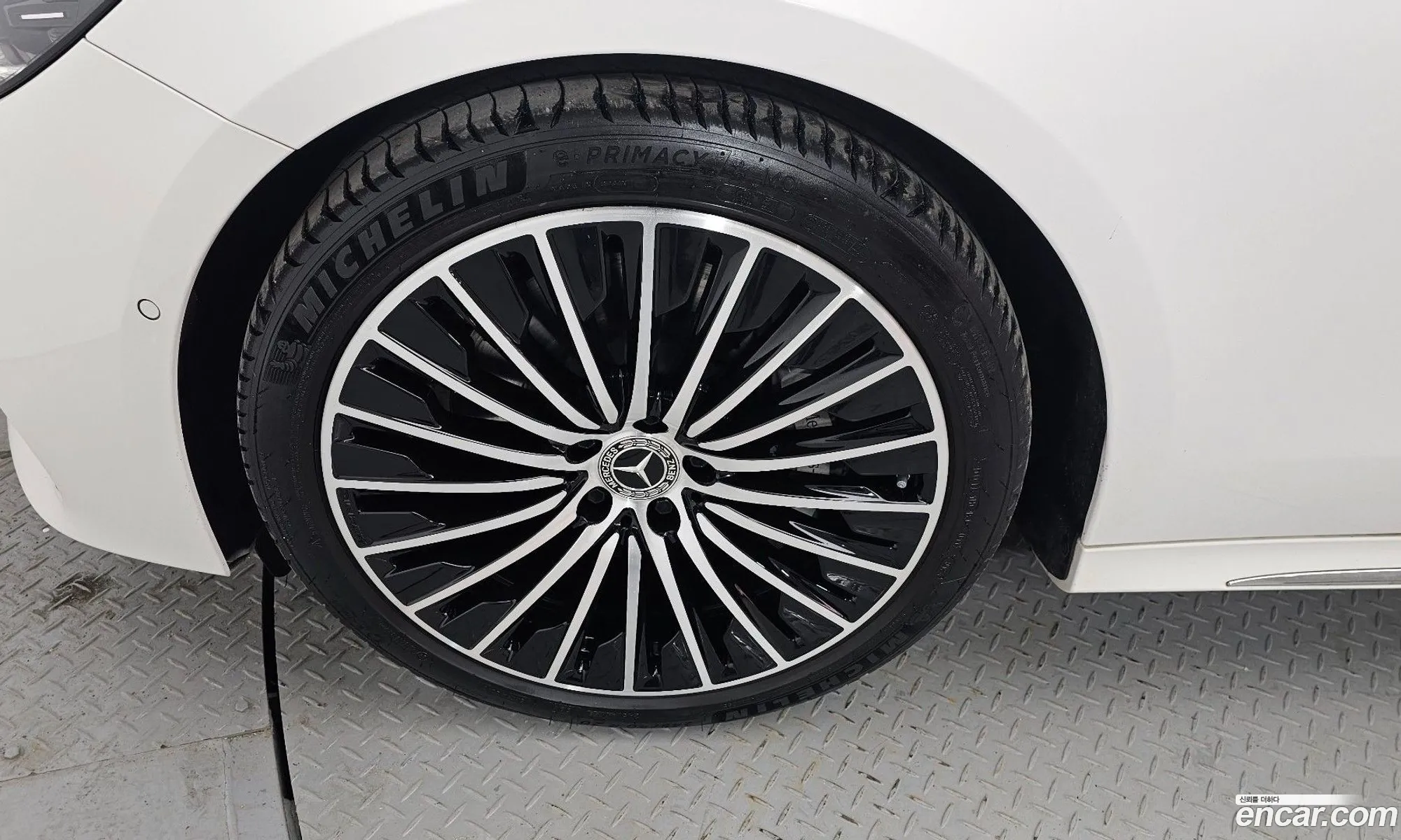 Mercedes-Benz E-Class W214 2024 — 9