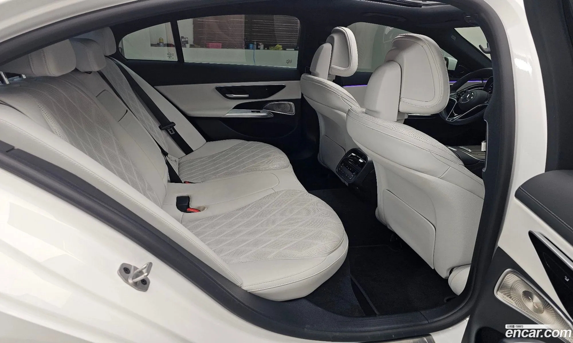 Mercedes-Benz E-Class W214 2024 — 20