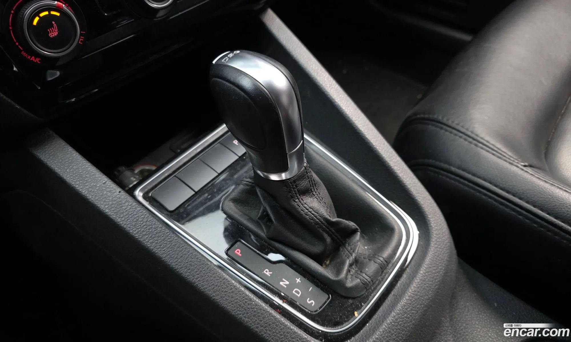 Volkswagen Jetta 2015 — 11