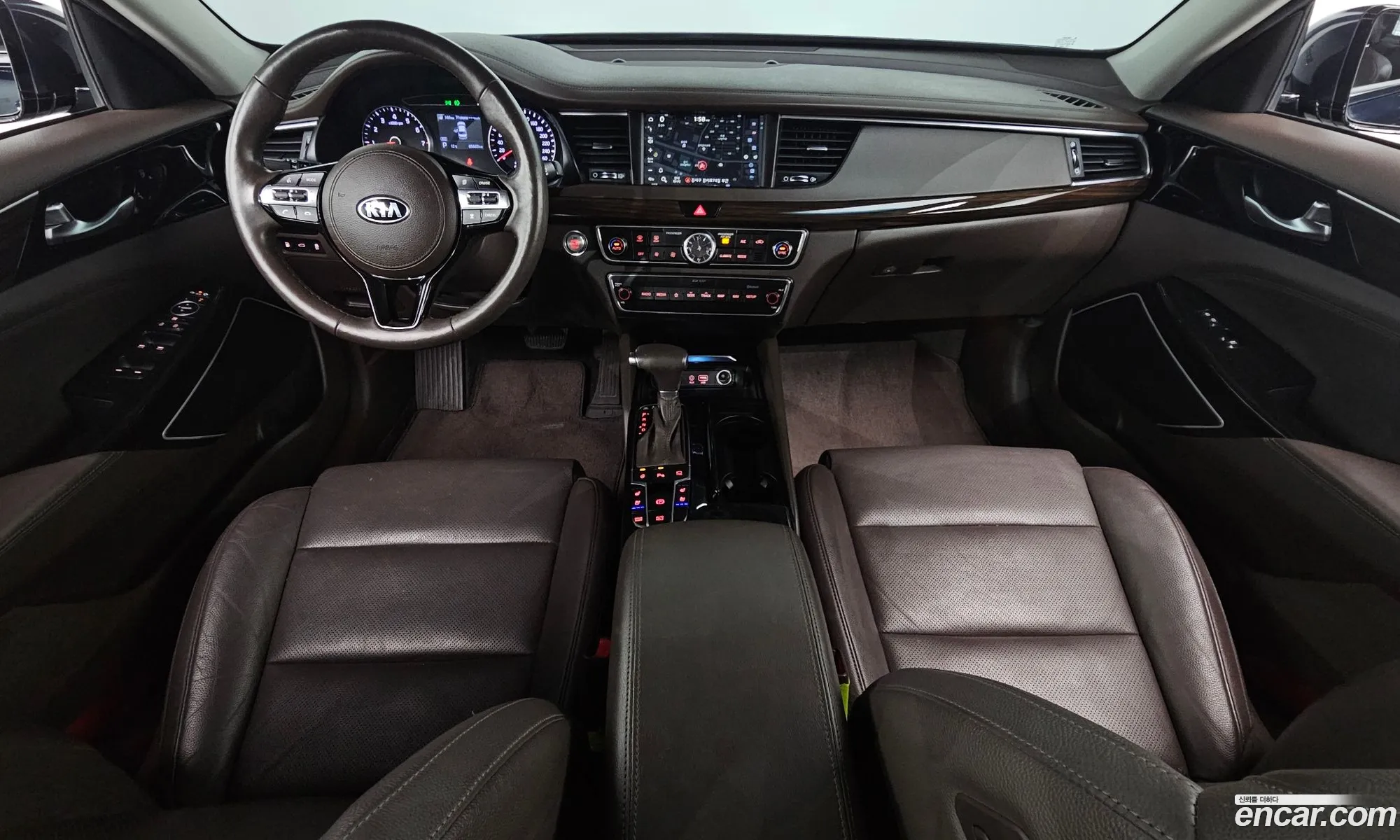 Kia K7 2018 — 2