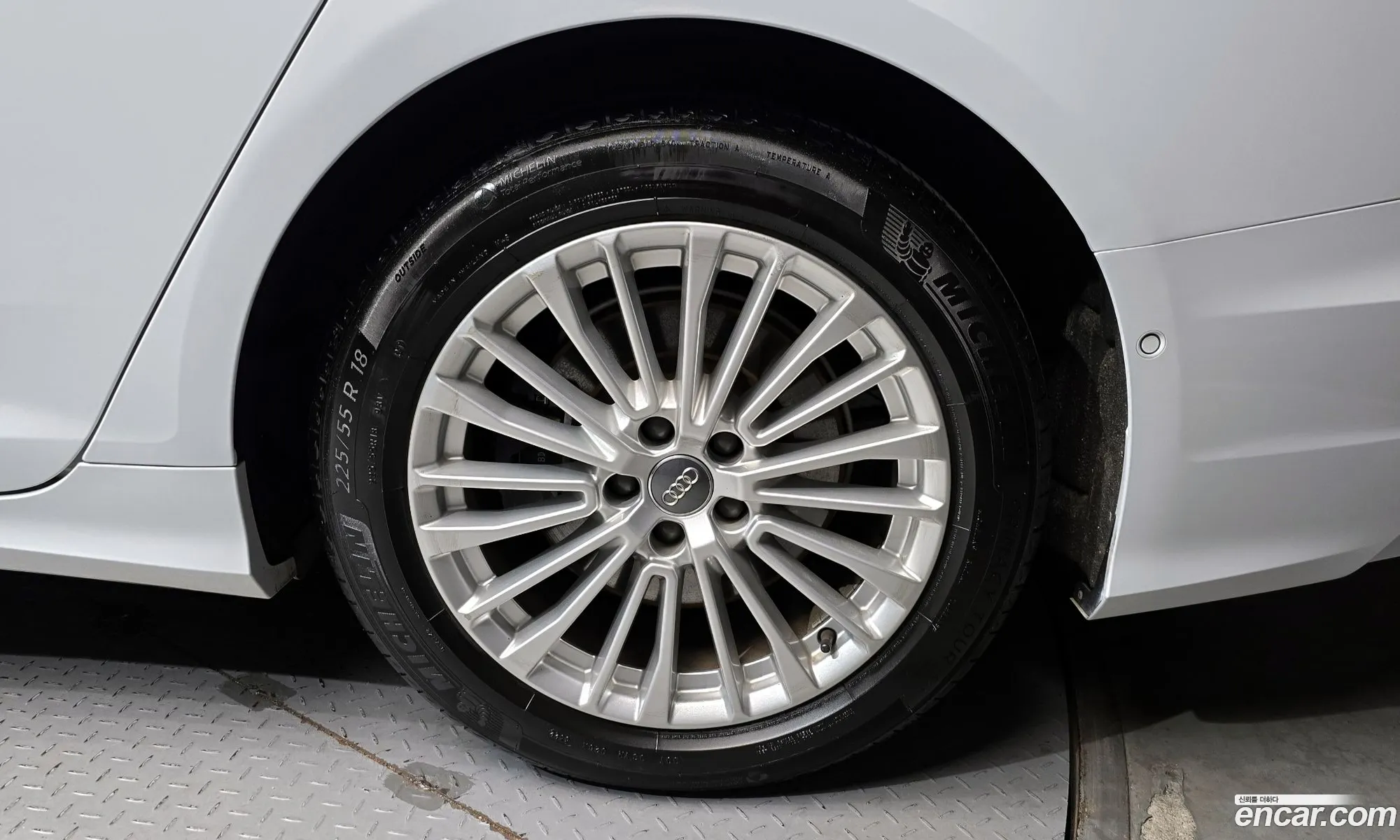 Audi A6 2020 WAUZZZF21LN009403 — 16