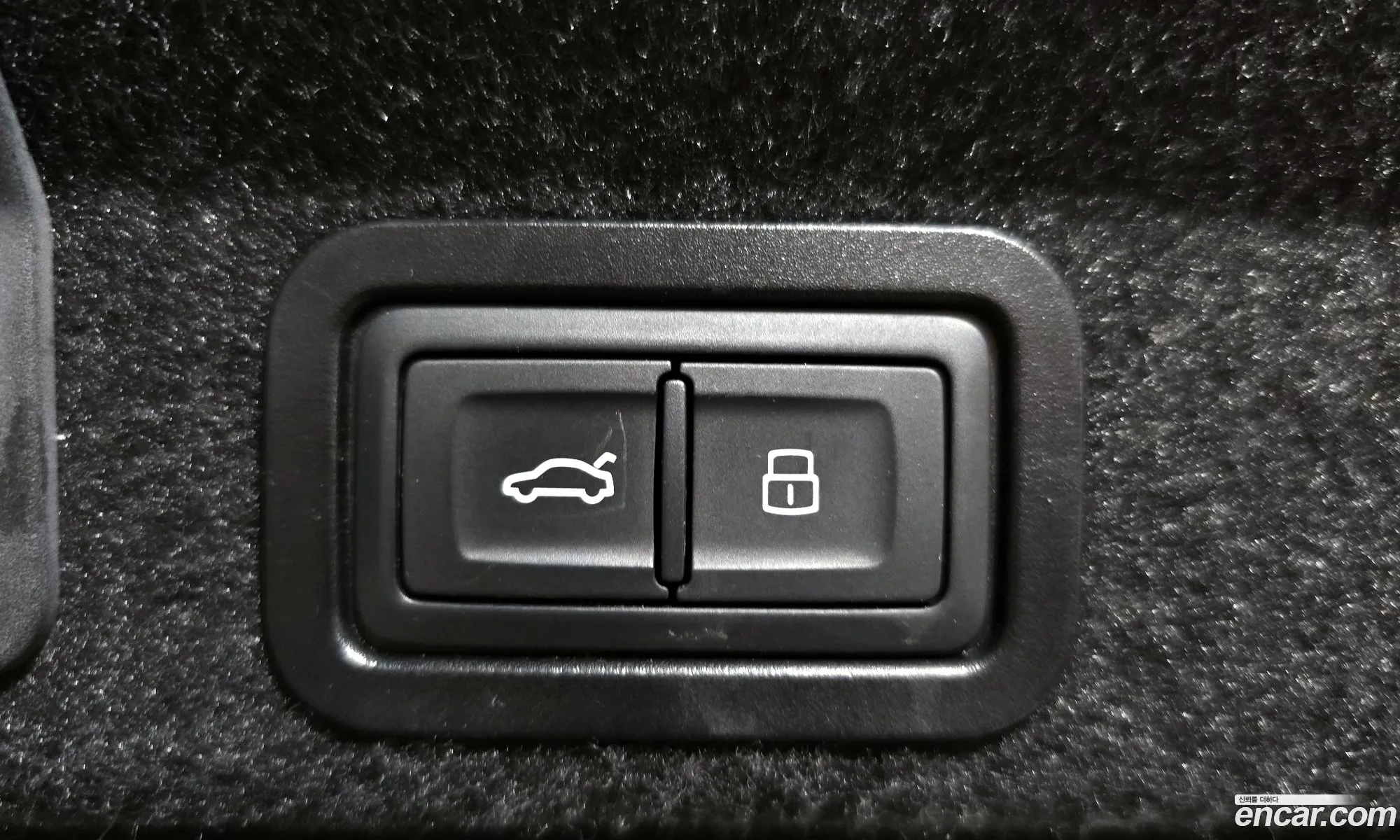 Audi A6 2020 WAUZZZF21LN009403 — 3