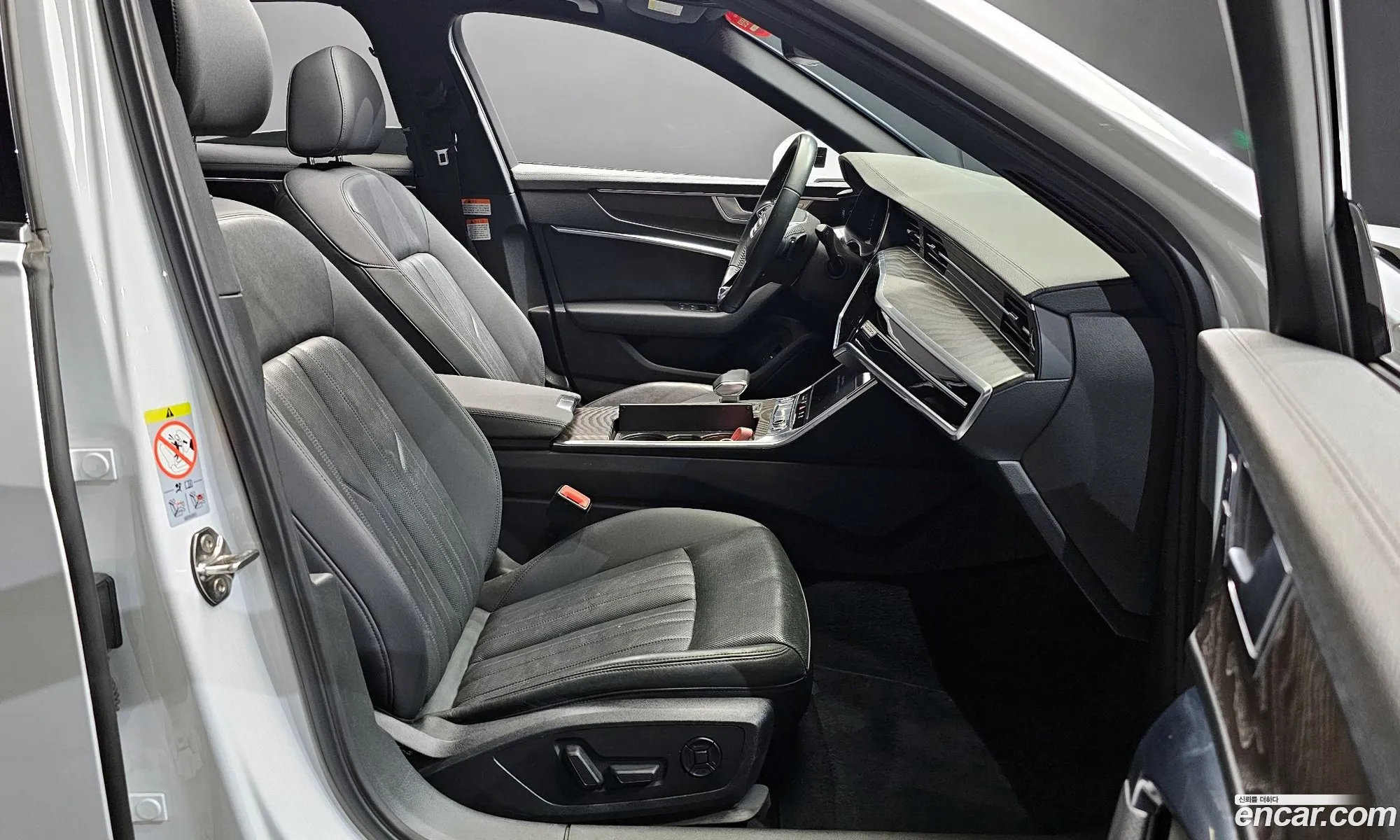 Audi A6 2020 WAUZZZF21LN009403 — 18