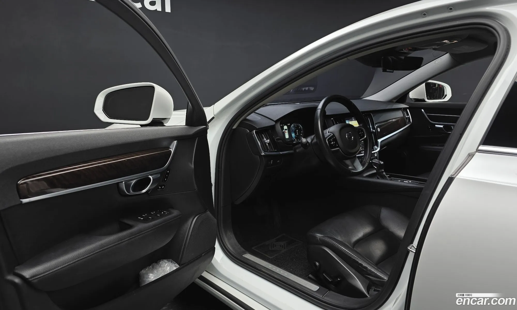 Volvo S90 2017 YV1PS68BCH1006598 — 10