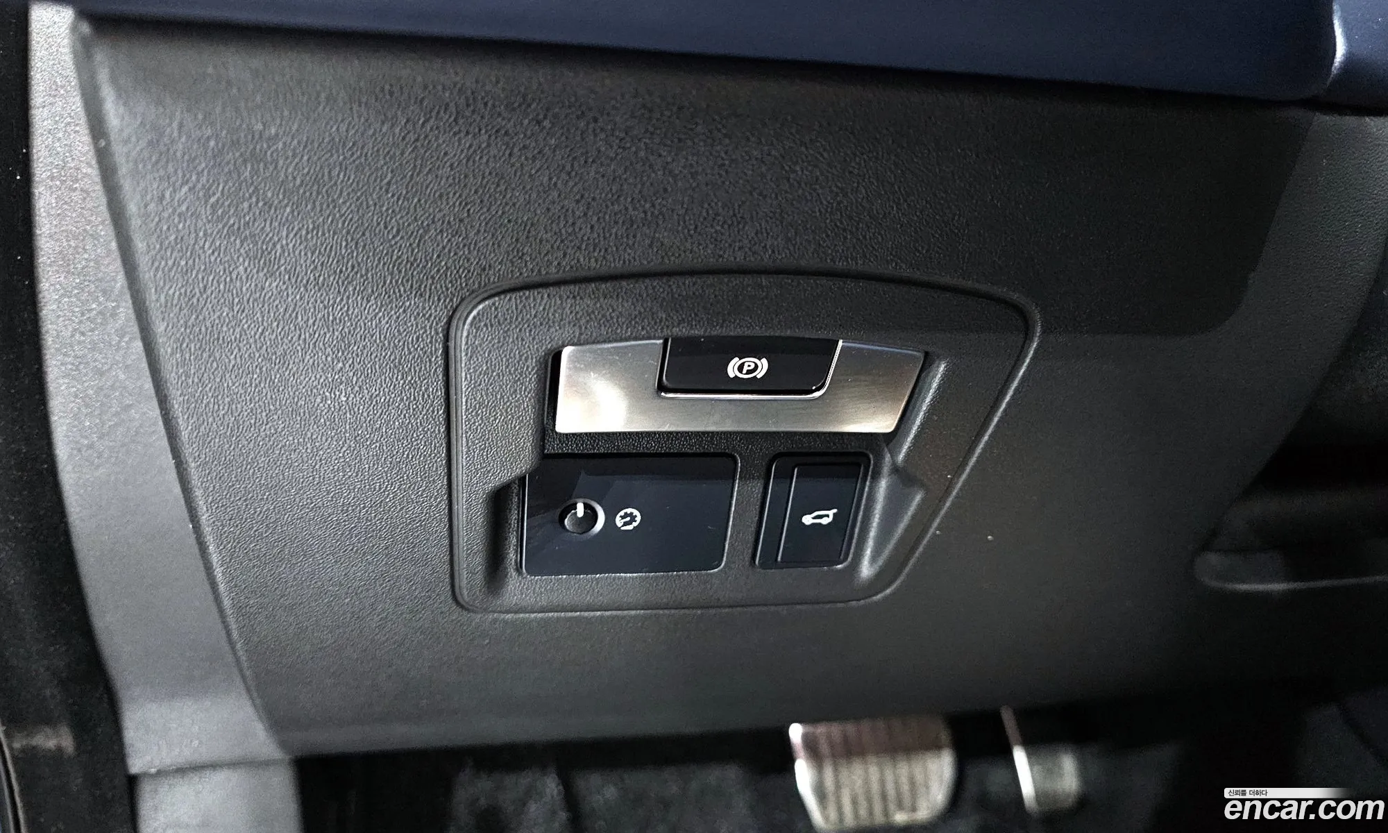 Land Rover Range Rover Velar 2018 — 13