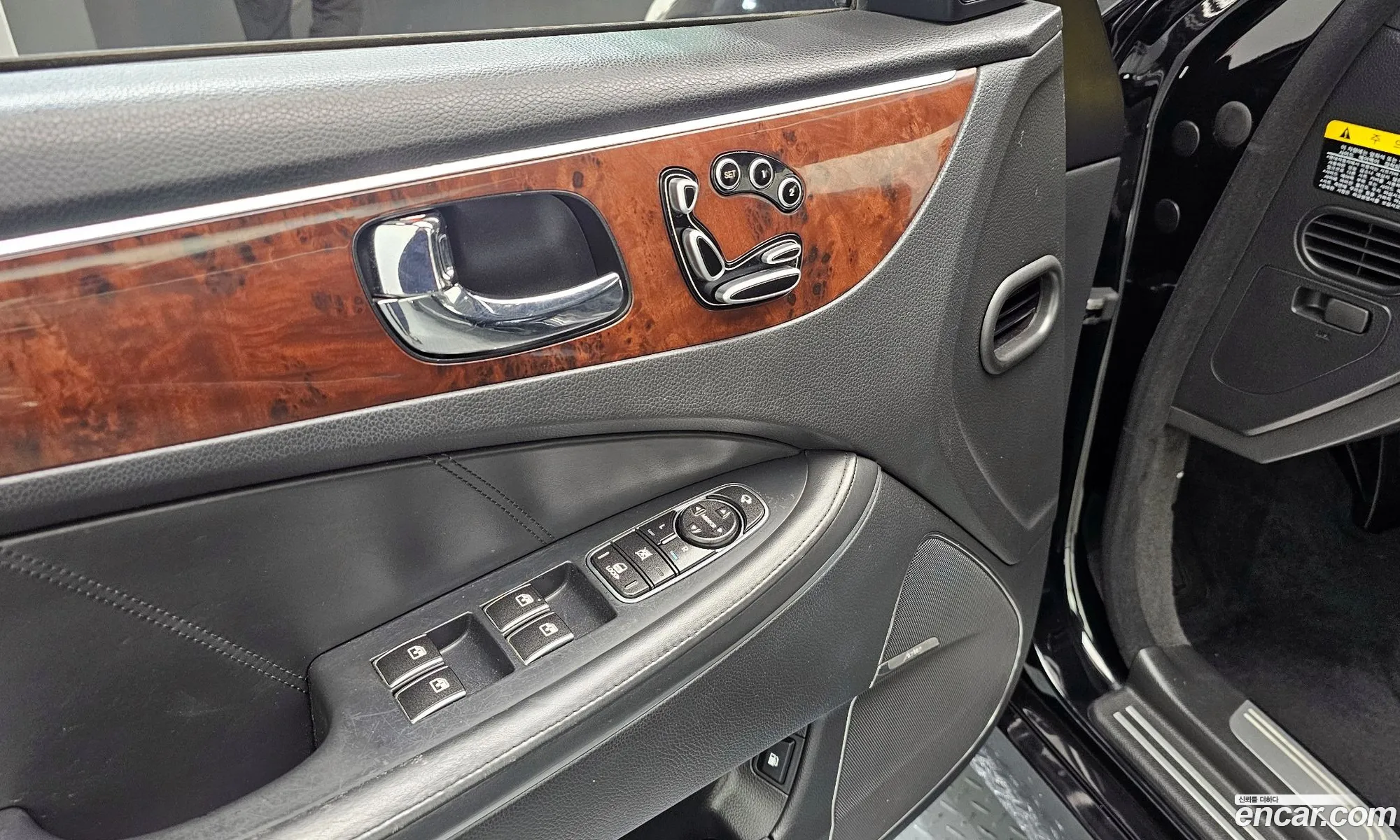 Hyundai Equus 2009 — 2