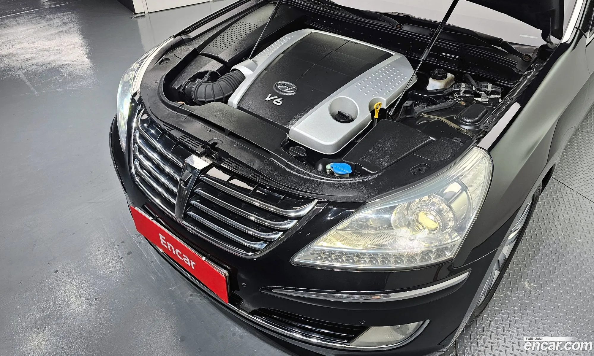 Hyundai Equus 2009 — 17
