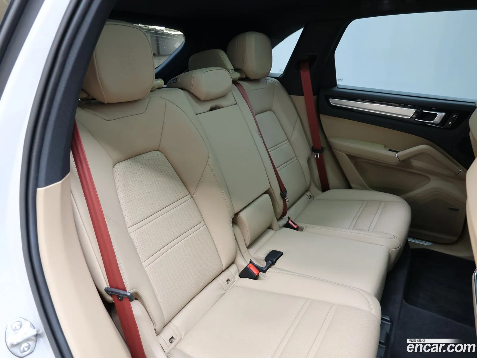 Porsche Cayenne 2023 — 2