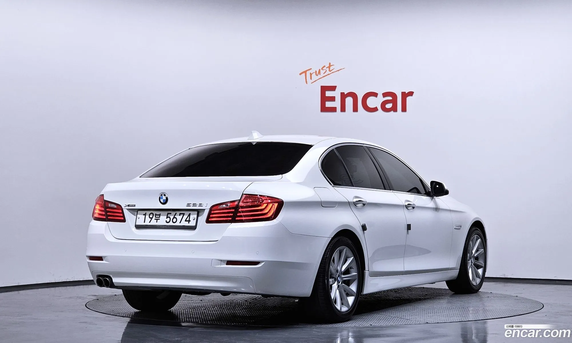 BMW 5 Series 2014 WBA5A7108FD815720 — 12