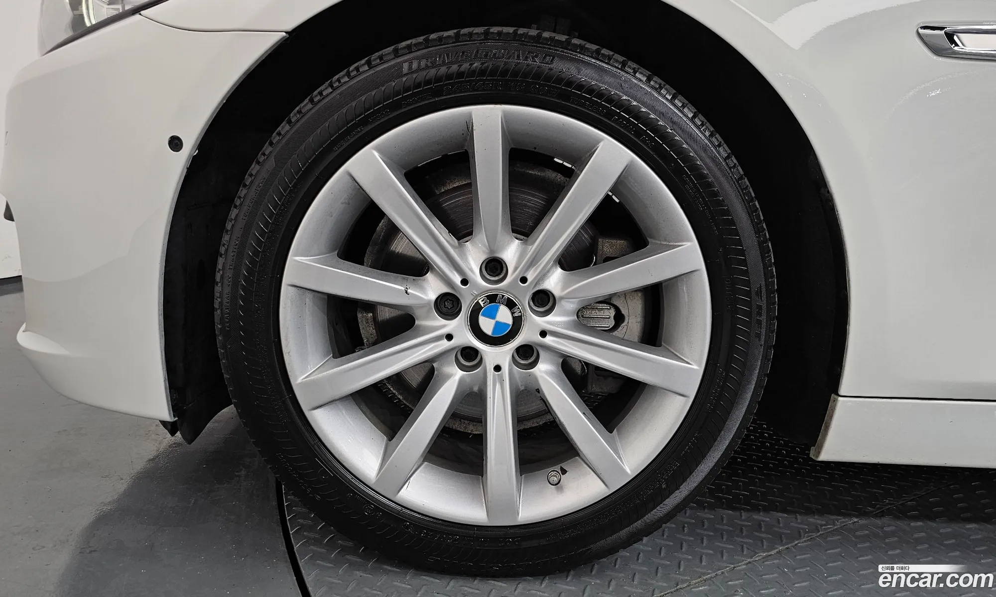 BMW 5 Series 2014 WBA5A7108FD815720 — 10