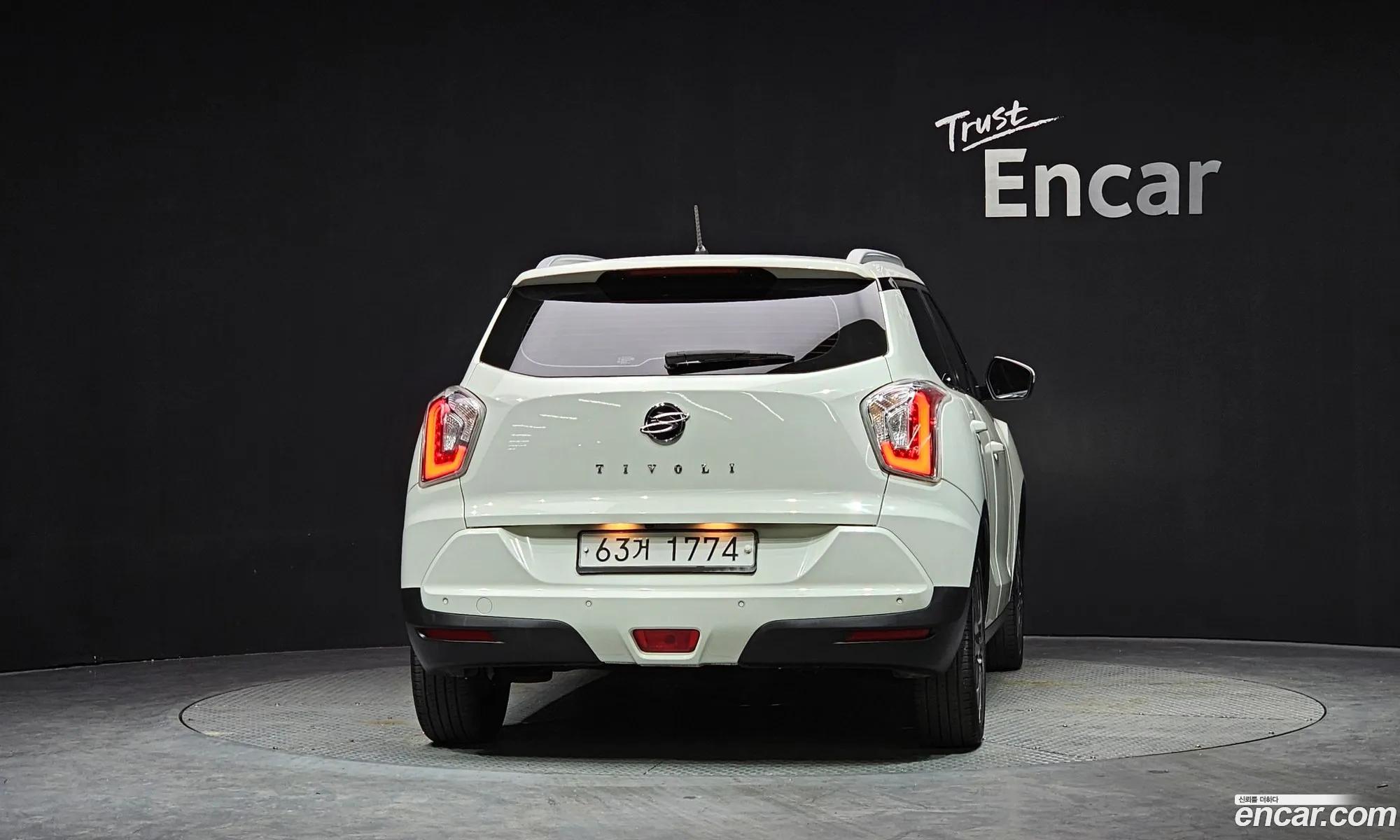 KG Mobility (SsangYong) Tivoli 2015 — 9