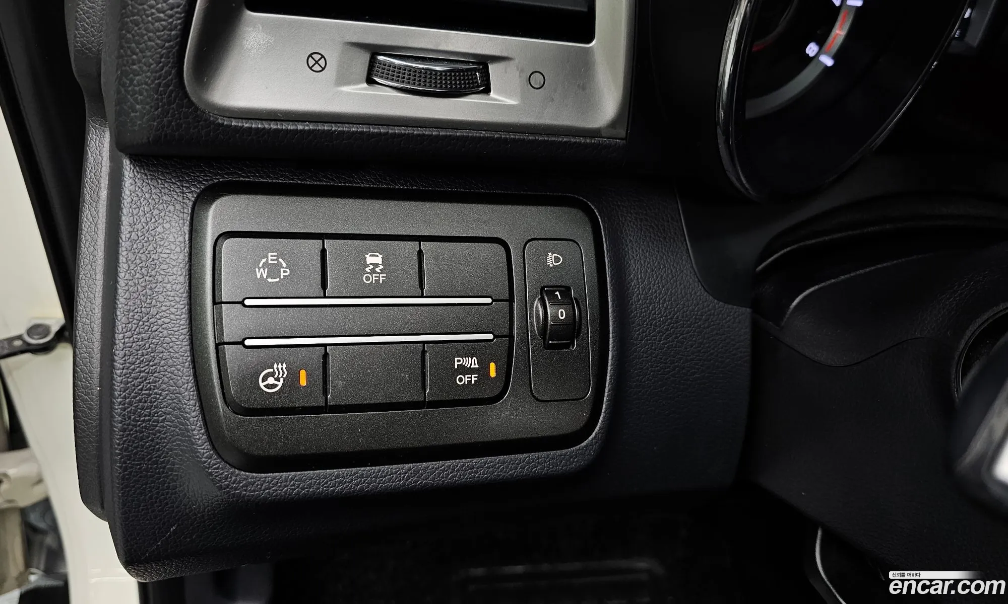 KG Mobility (SsangYong) Tivoli 2015 — 4