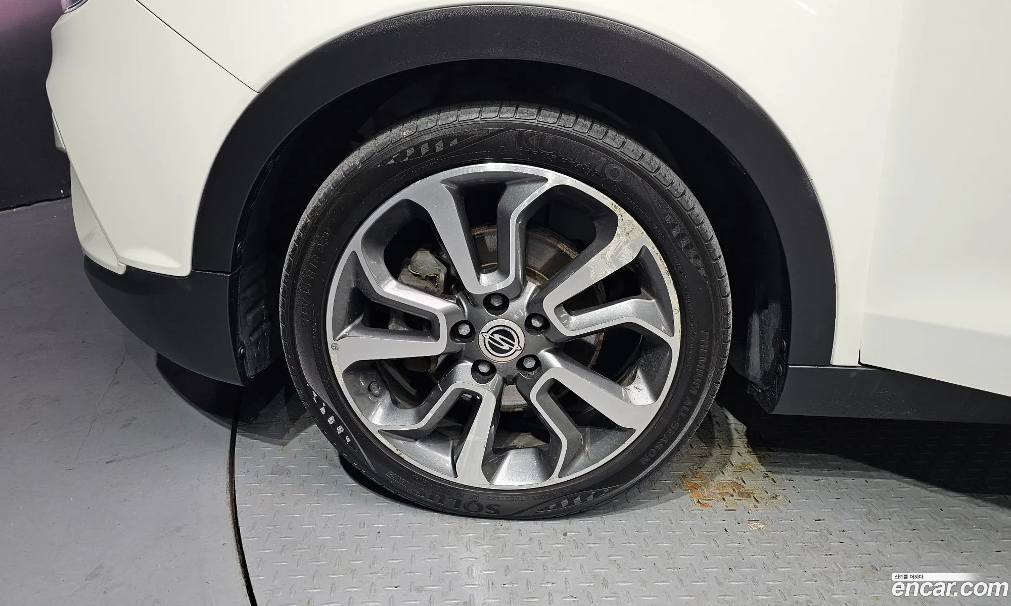 KG Mobility (SsangYong) Tivoli 2015 — 13