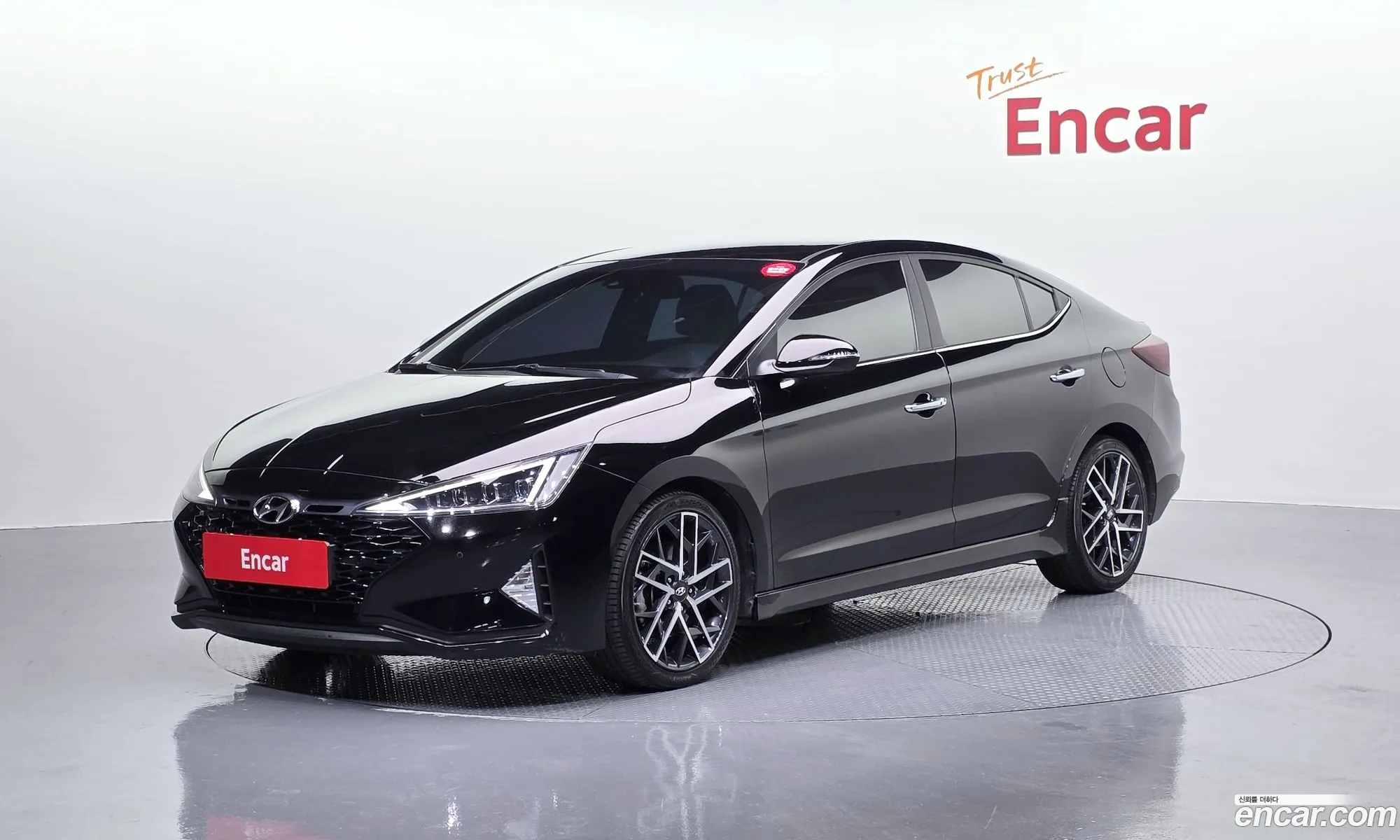 Hyundai Elantra AD 2019 — 17