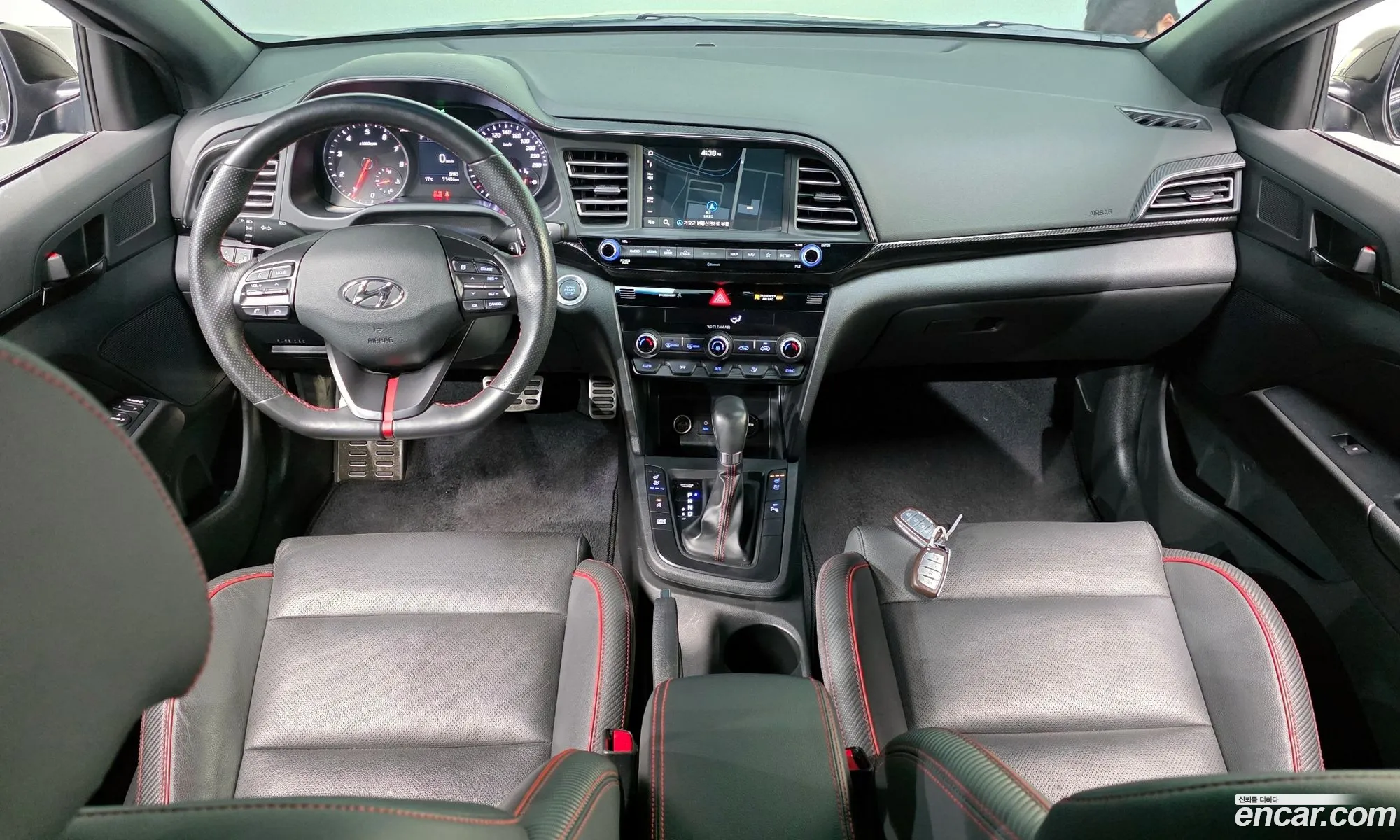 Hyundai Elantra AD 2019 — 10