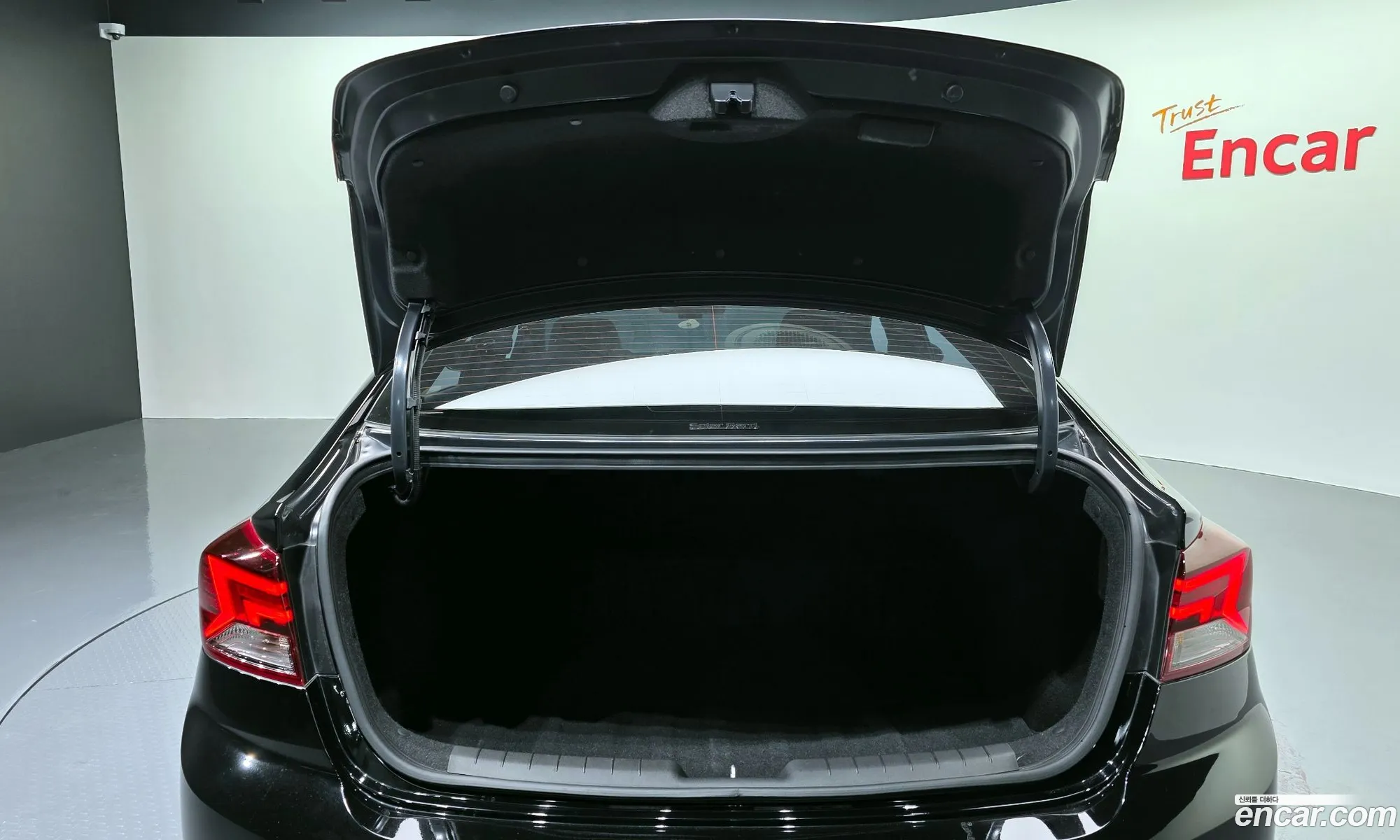 Hyundai Elantra AD 2019 — 19