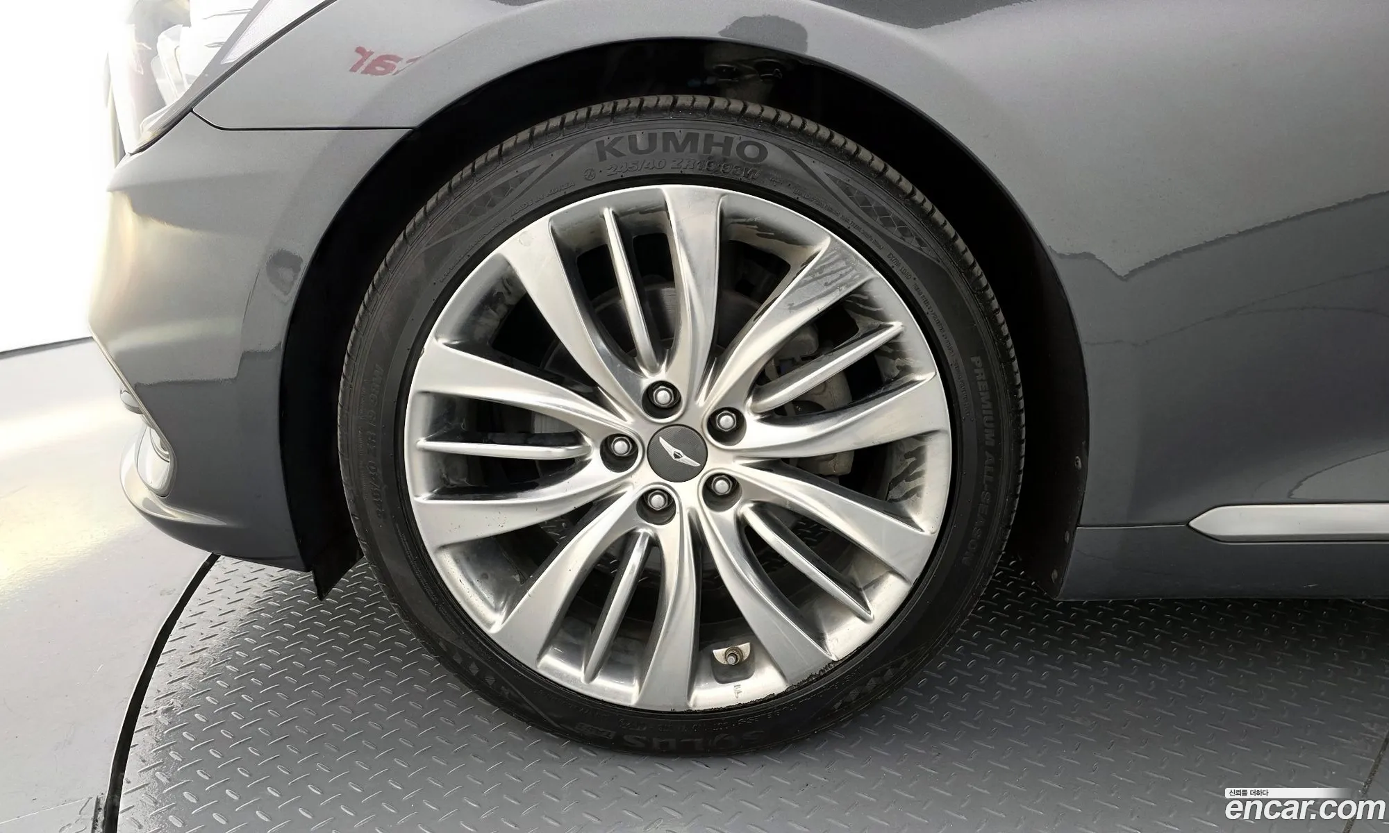 Genesis G80 2018 — 12