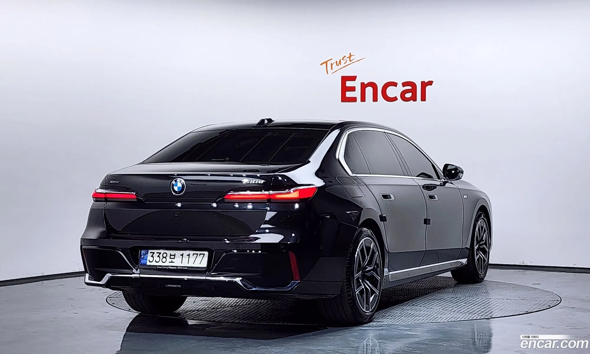 BMW 7 Series 2023 — 17
