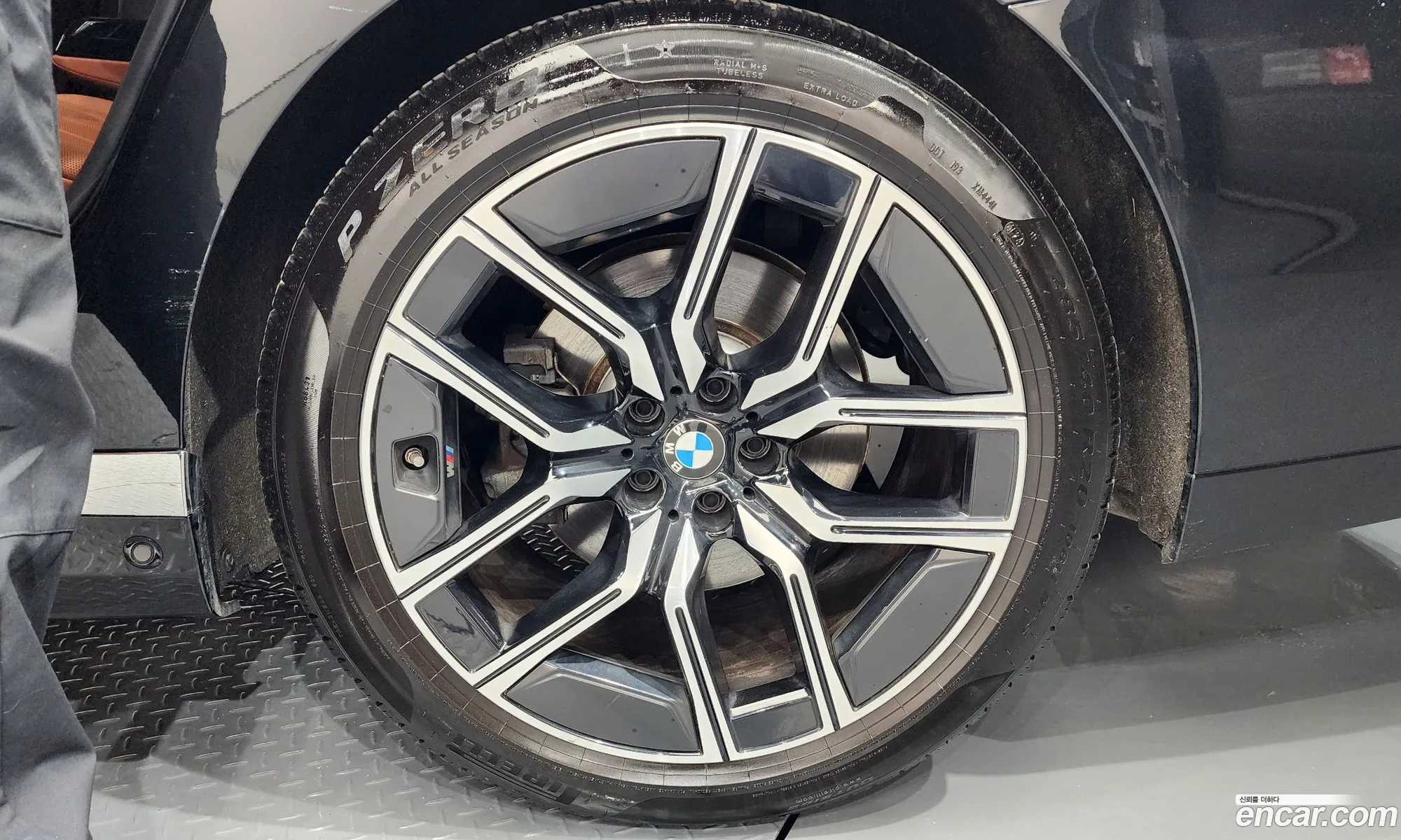 BMW 7 Series 2023 — 7