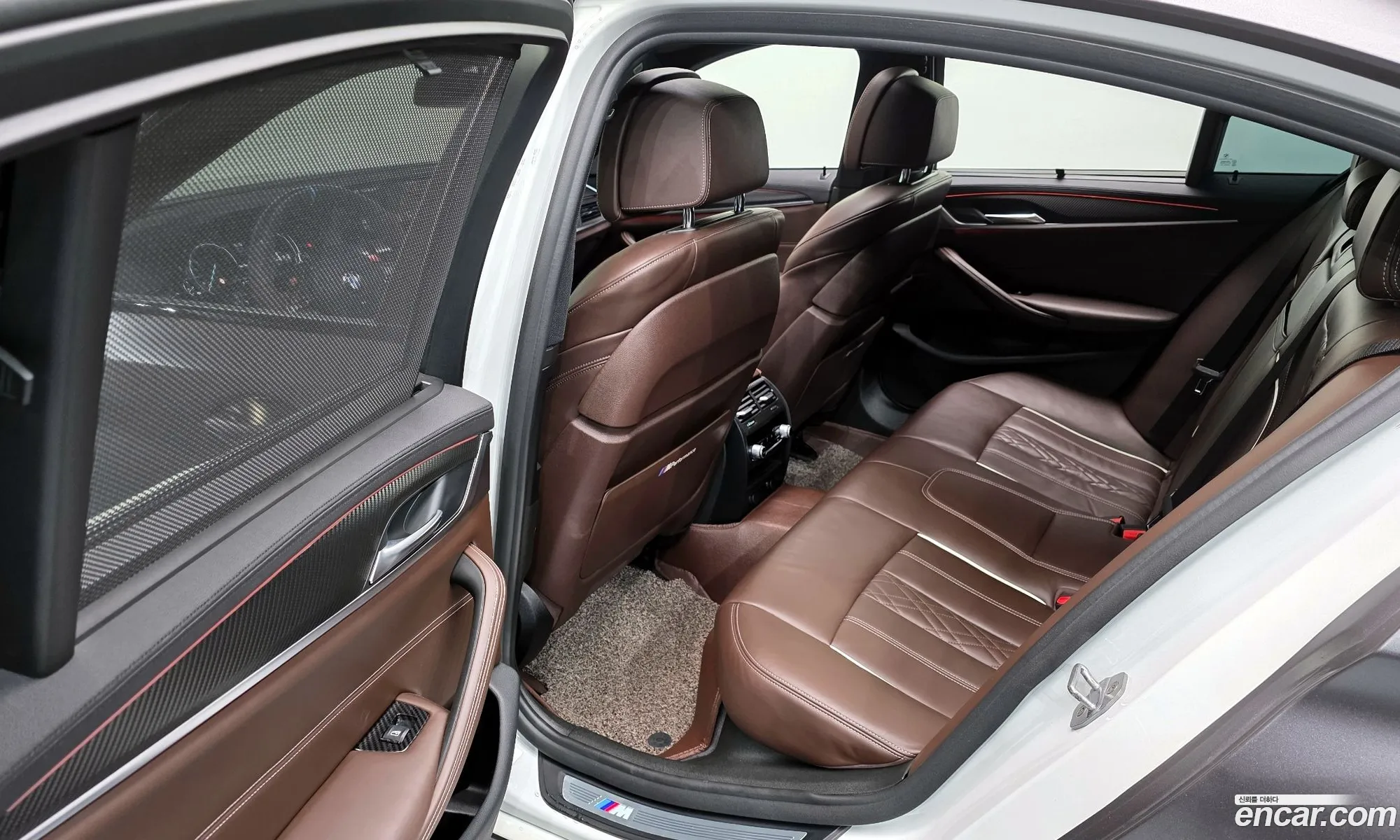 BMW 5 Series 2017 WBAJD9103JWC11784 — 13