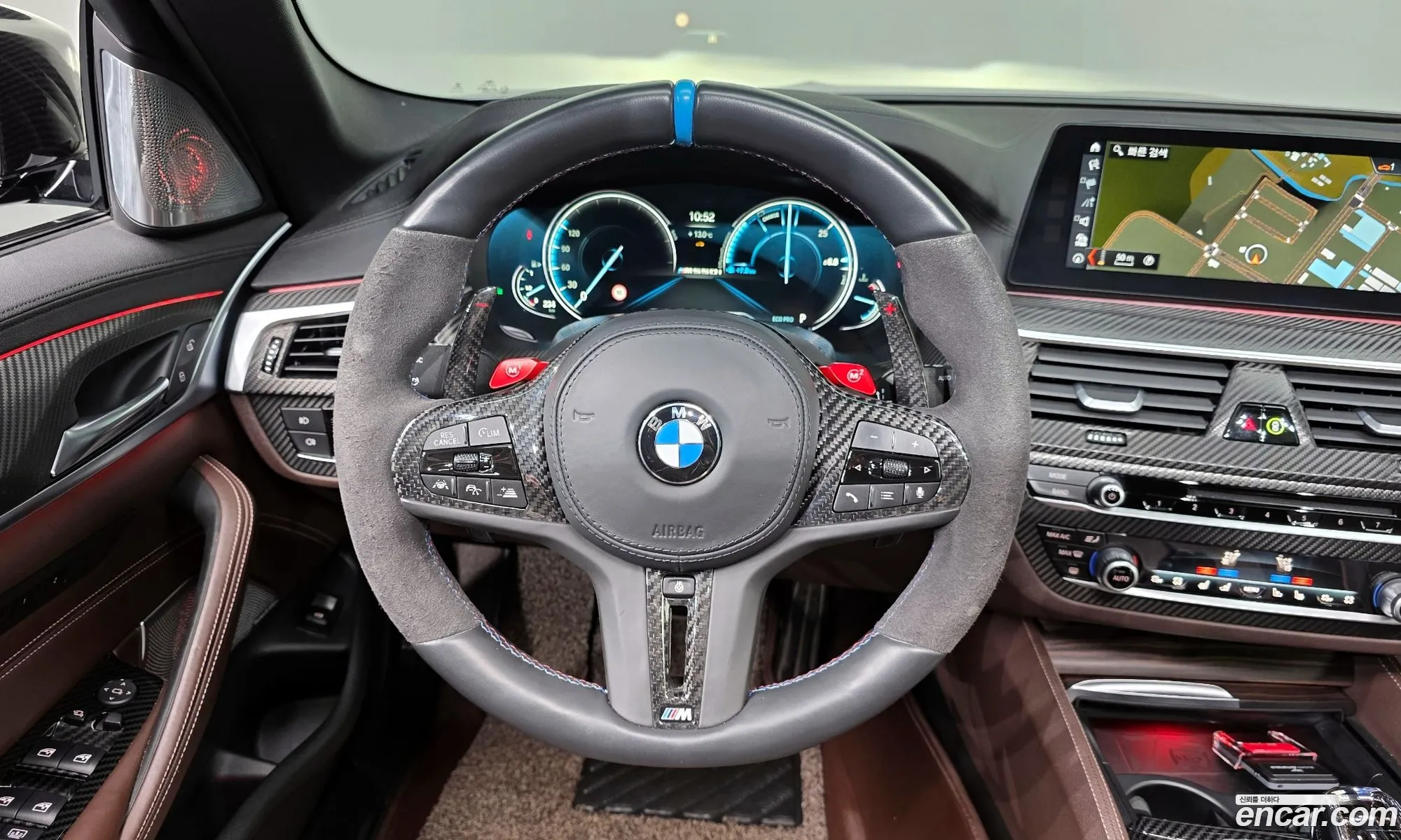 BMW 5 Series 2017 WBAJD9103JWC11784 — 12