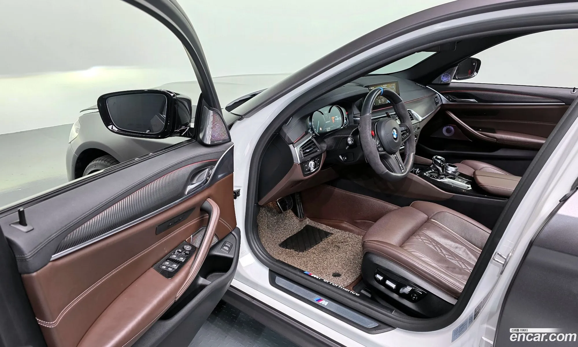 BMW 5 Series 2017 WBAJD9103JWC11784 — 10