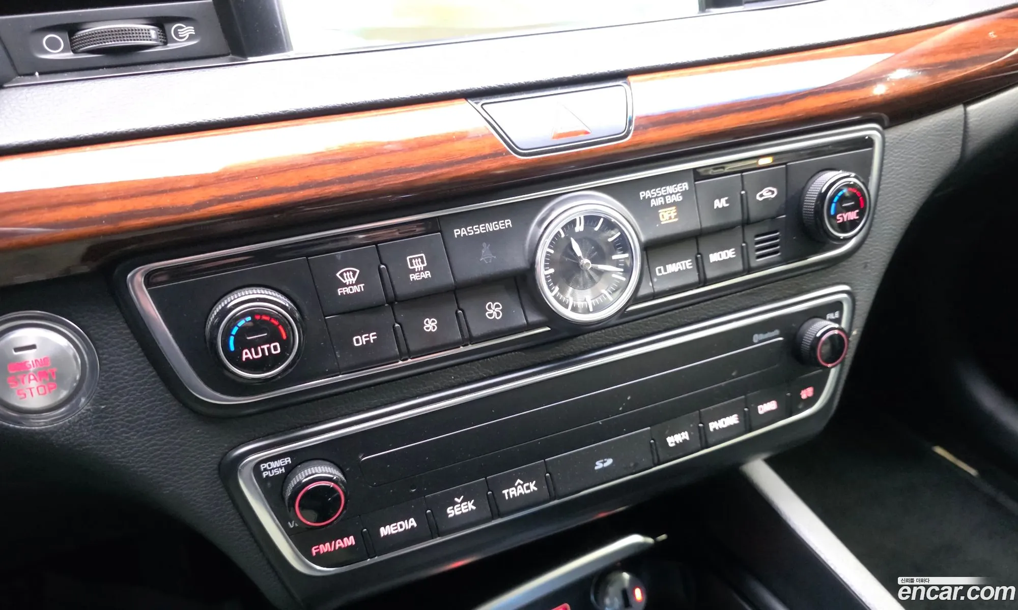 Kia K7 2016 — 12