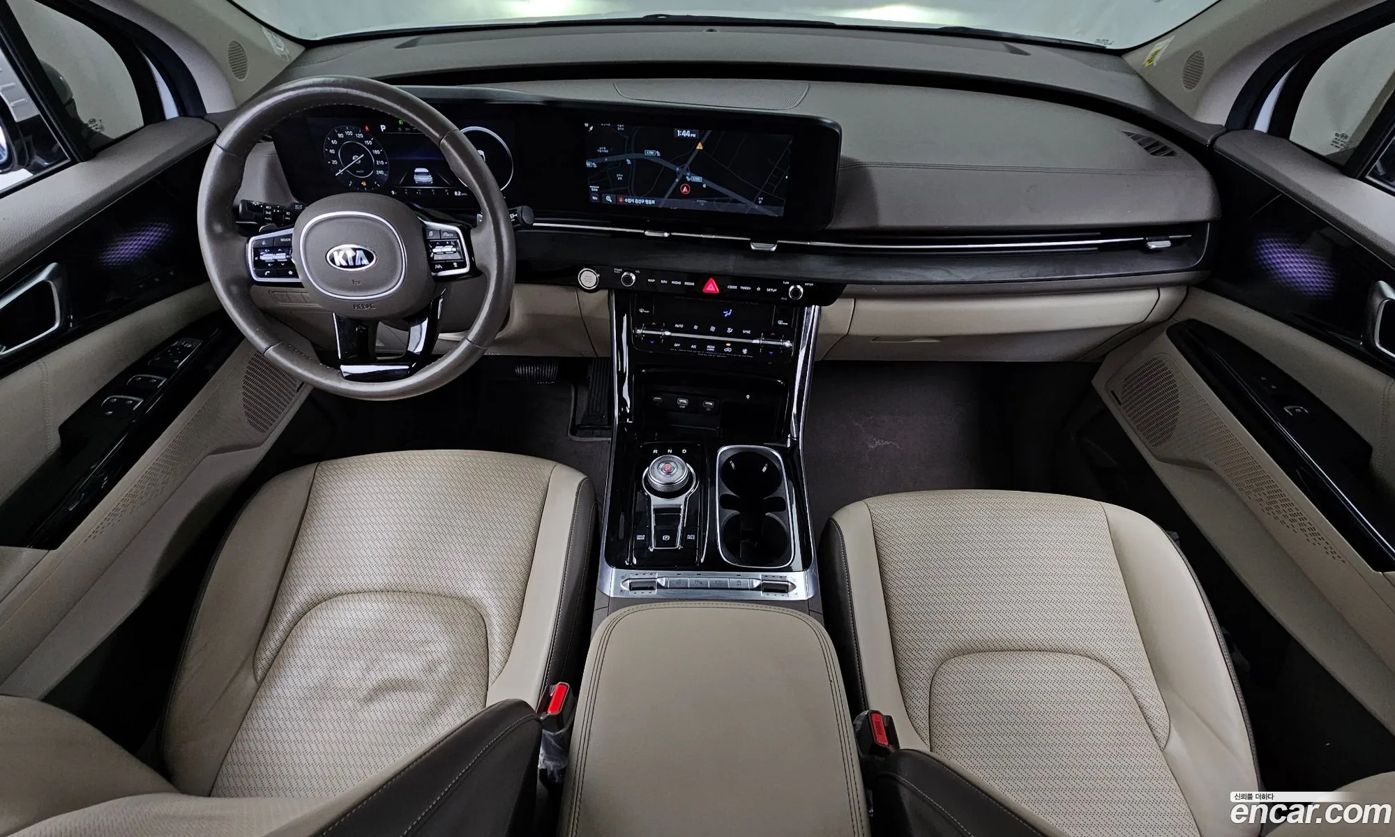 Kia Carnival 2021 — 12