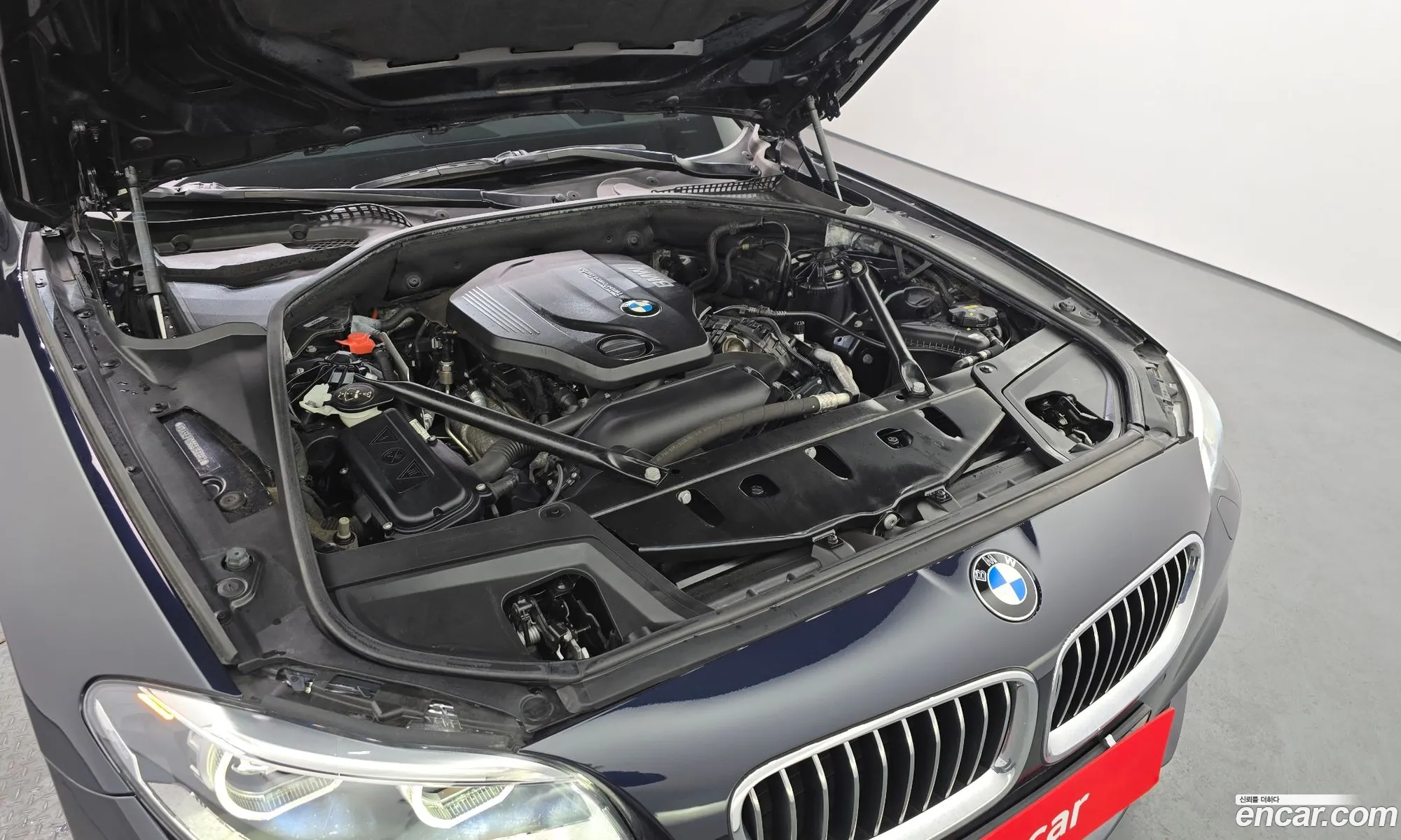 BMW 5 Series 2016 WBA5E7109GG158902 — 14