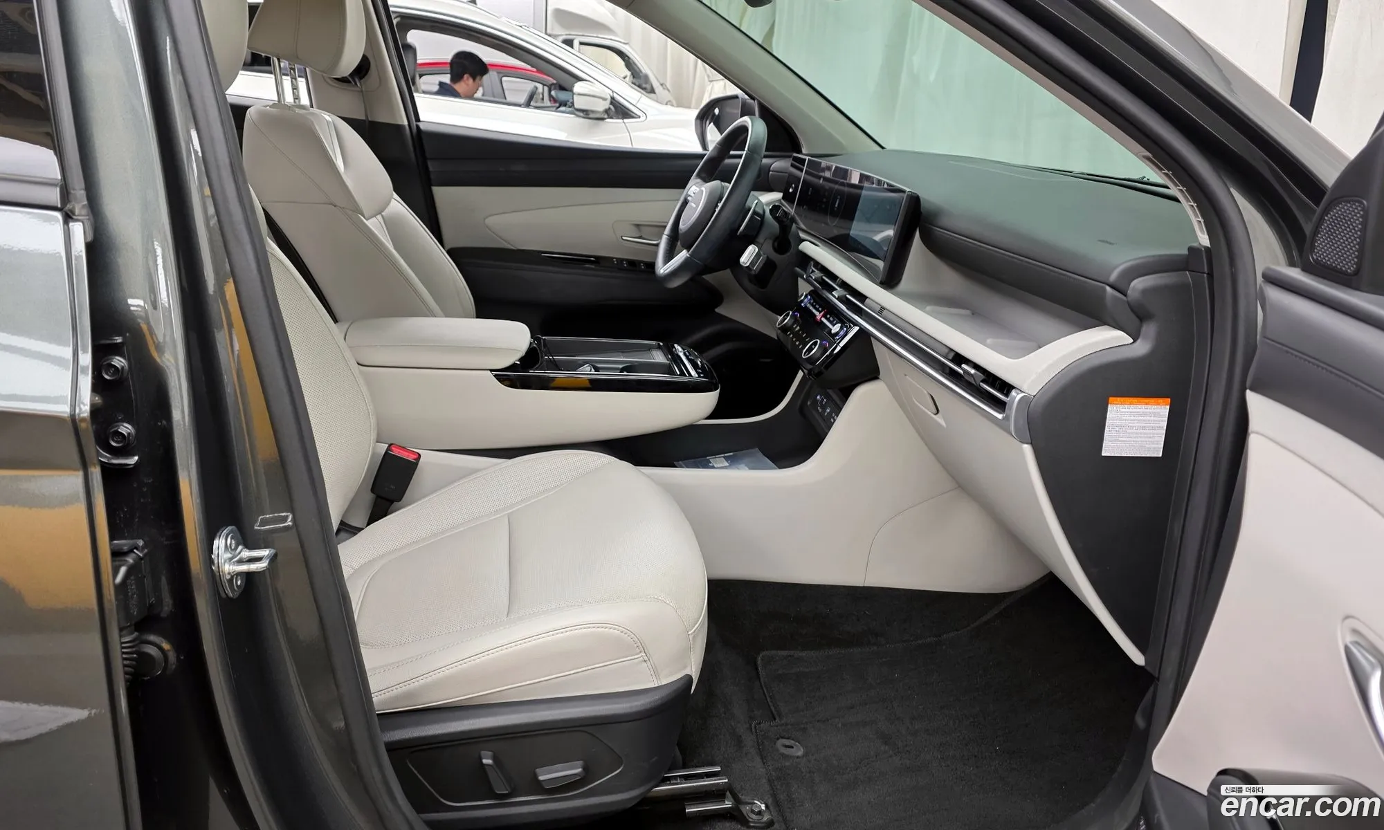 Hyundai Tucson Hybrid 2024 — 10