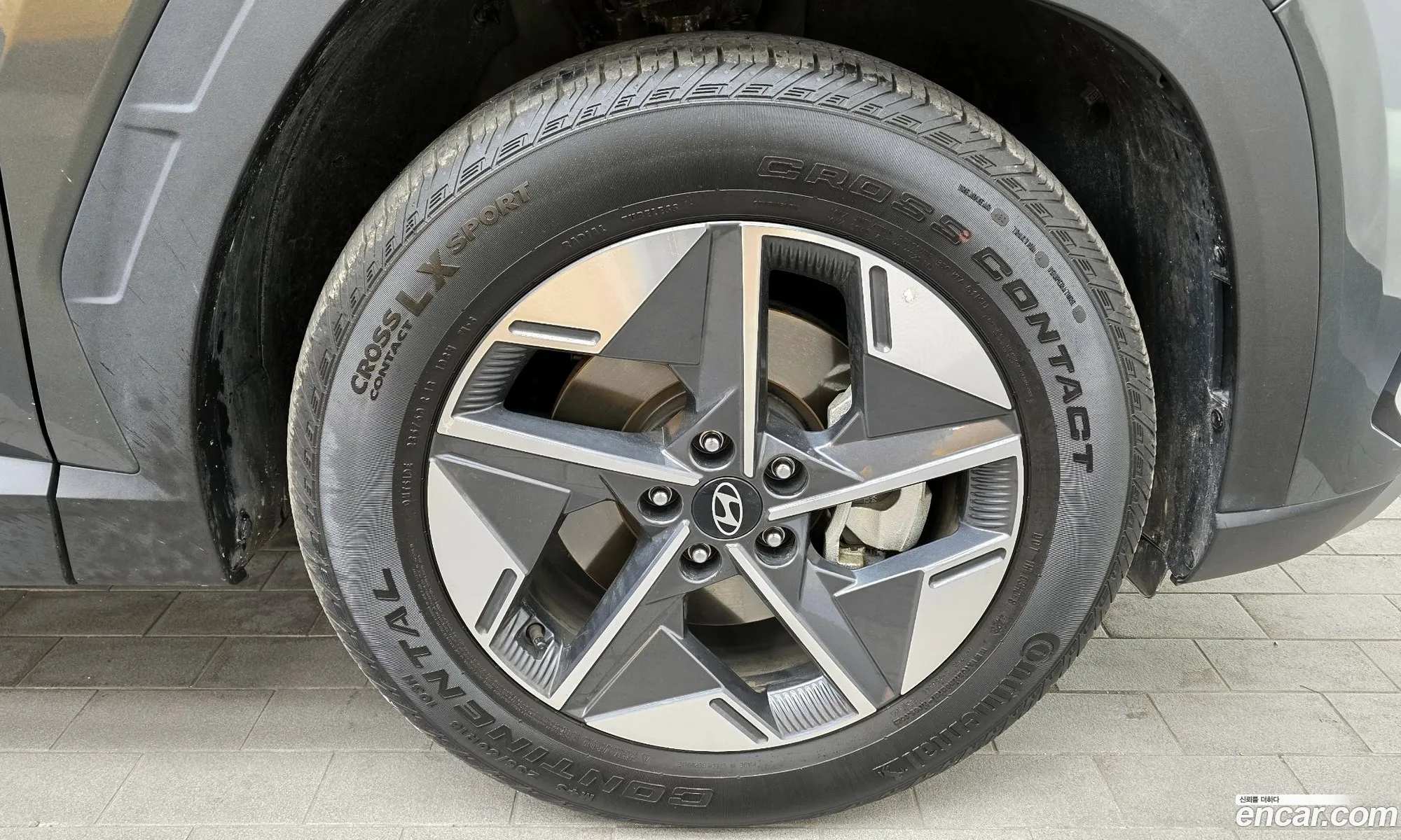 Hyundai Tucson Hybrid 2024 — 18